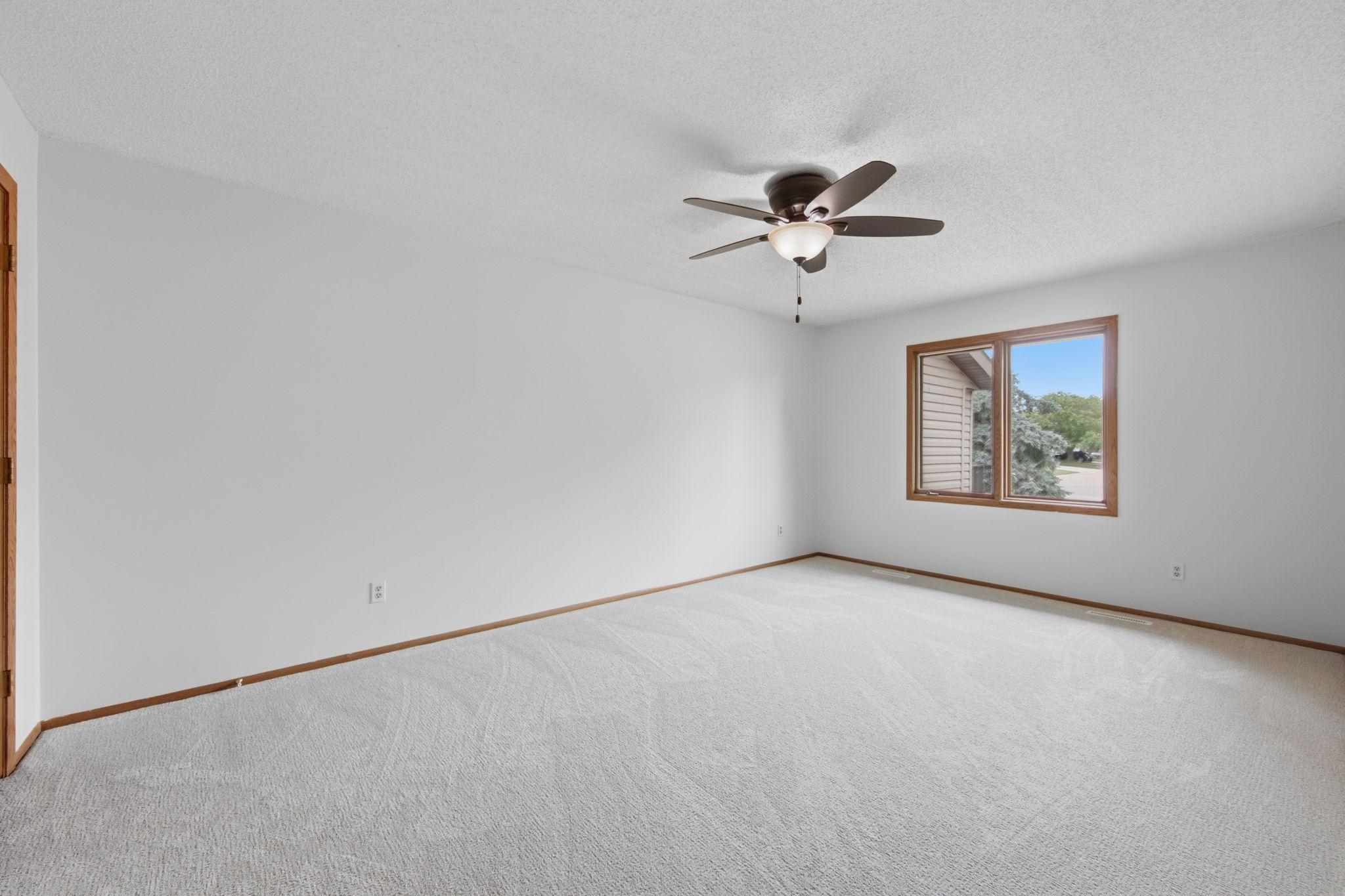View of Residential at 14700 Embry Path, Apple Valley MN 55124, Apple Valley (11 of 33) - Mike Wilen | Minnesota Team Real Estate