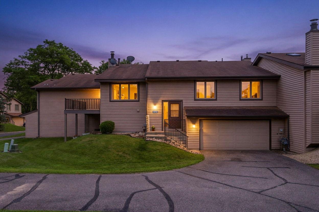 View of Residential at 14700 Embry Path, Apple Valley MN 55124, Apple Valley (30 of 33) - Mike Wilen | Minnesota Team Real Estate