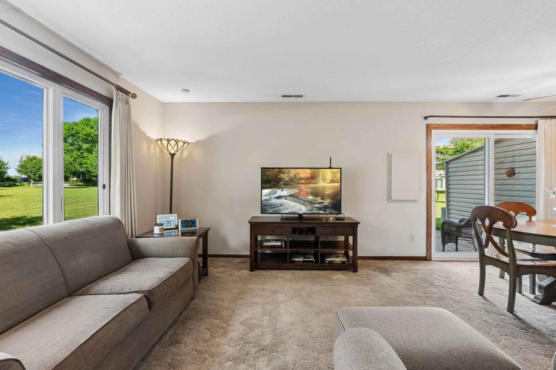 View of Residential at 9558 Kingsview Lane, Maple Grove MN 55369, Maple Grove (2 of 22) - Mike Wilen | Minnesota Team Real Estate