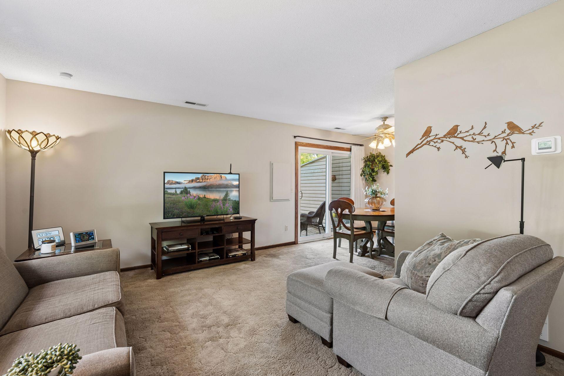 View of Residential at 9558 Kingsview Lane, Maple Grove MN 55369, Maple Grove (4 of 22) - Mike Wilen | Minnesota Team Real Estate