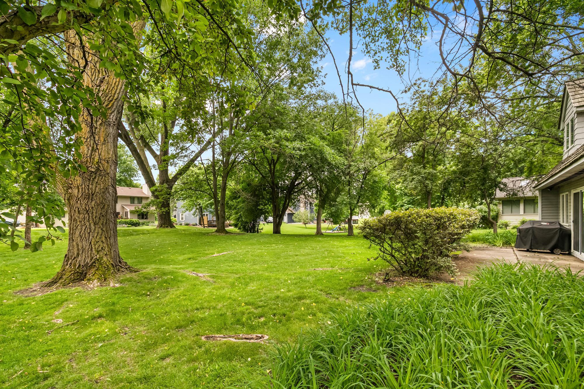 View of Residential at 14711 Woodruff Road, Wayzata MN 55391, Wayzata (24 of 25) - Mike Wilen | Minnesota Team Real Estate