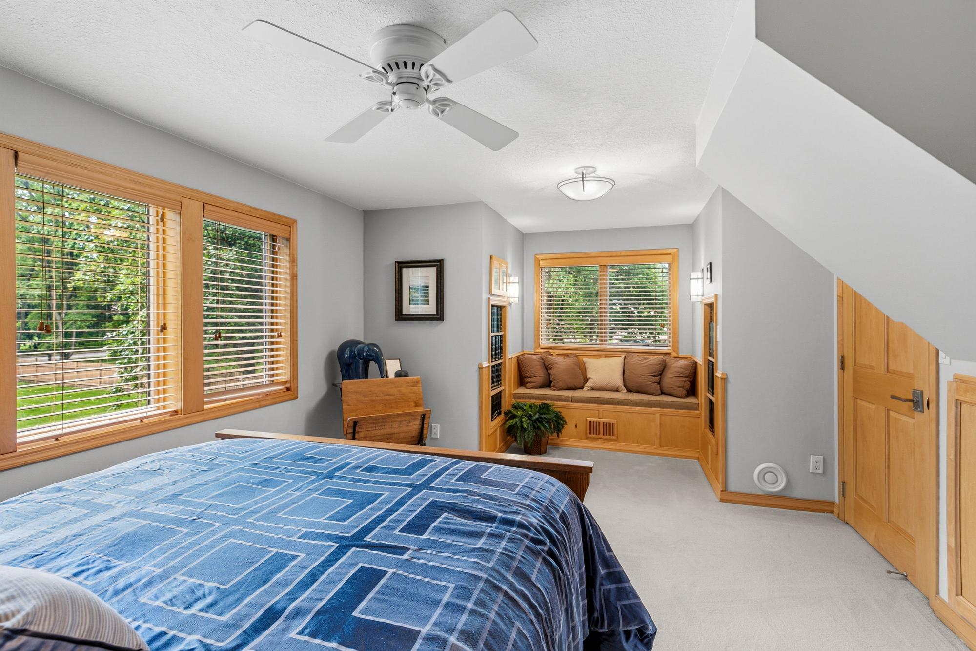 View of Residential at 14711 Woodruff Road, Wayzata MN 55391, Wayzata (16 of 25) - Mike Wilen | Minnesota Team Real Estate