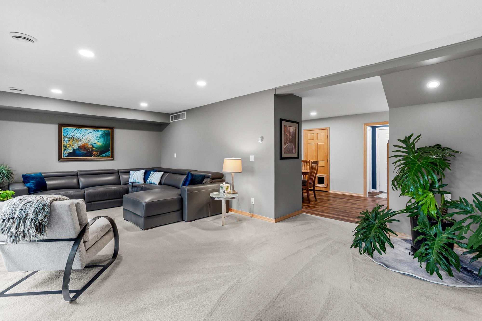 View of Residential at 14711 Woodruff Road, Wayzata MN 55391, Wayzata (9 of 25) - Mike Wilen | Minnesota Team Real Estate