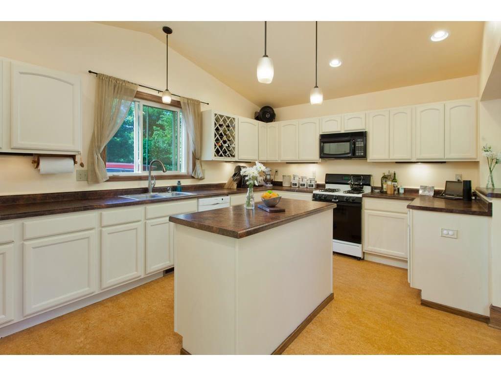 View of Residential at 115 29th Street, Minneapolis MN 55408, Minneapolis (4 of 20) - Mike Wilen | Minnesota Team Real Estate