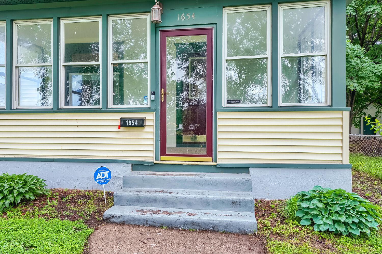 View of Residential at 1654 Concordia Avenue, Saint Paul MN 55104, Saint Paul (20 of 22) - Mike Wilen | Minnesota Team Real Estate