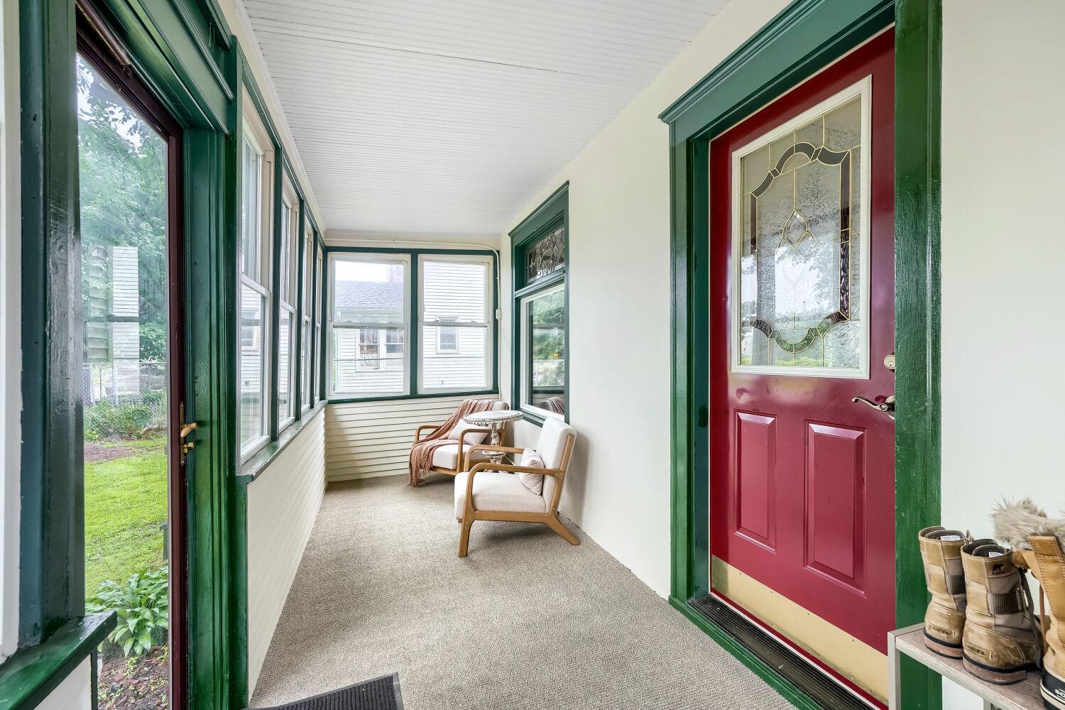 View of Residential at 1654 Concordia Avenue, Saint Paul MN 55104, Saint Paul (3 of 22) - Mike Wilen | Minnesota Team Real Estate