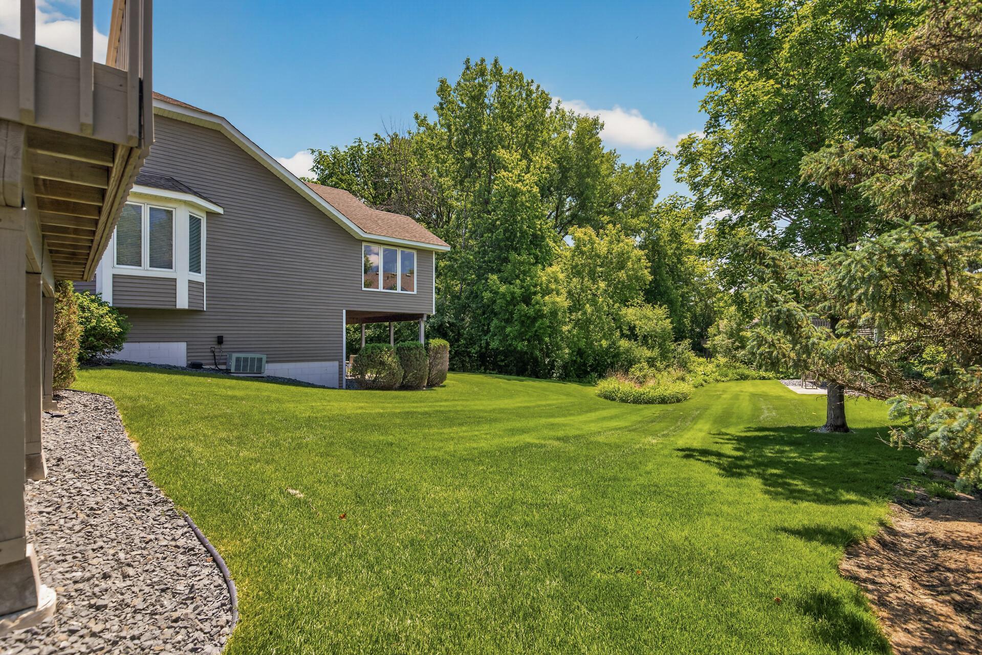 View of Residential at 4134 Thornhill Lane, Vadnais Heights MN 55127, Vadnais Heights (36 of 40) - Mike Wilen | Minnesota Team Real Estate