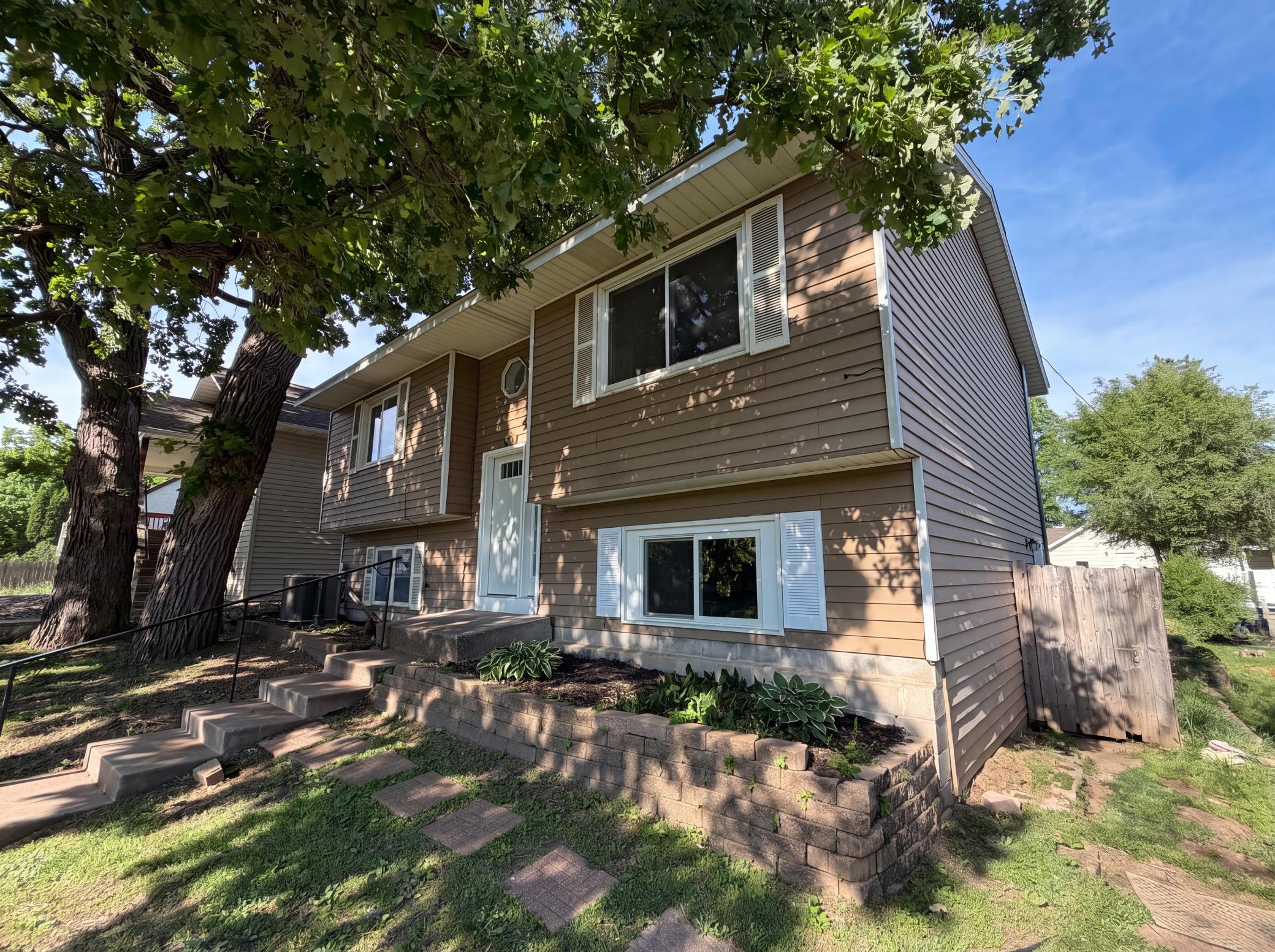 View of Residential at 546 Hazel Street, Saint Paul MN 55119, Saint Paul (23 of 24) - Mike Wilen | Minnesota Team Real Estate