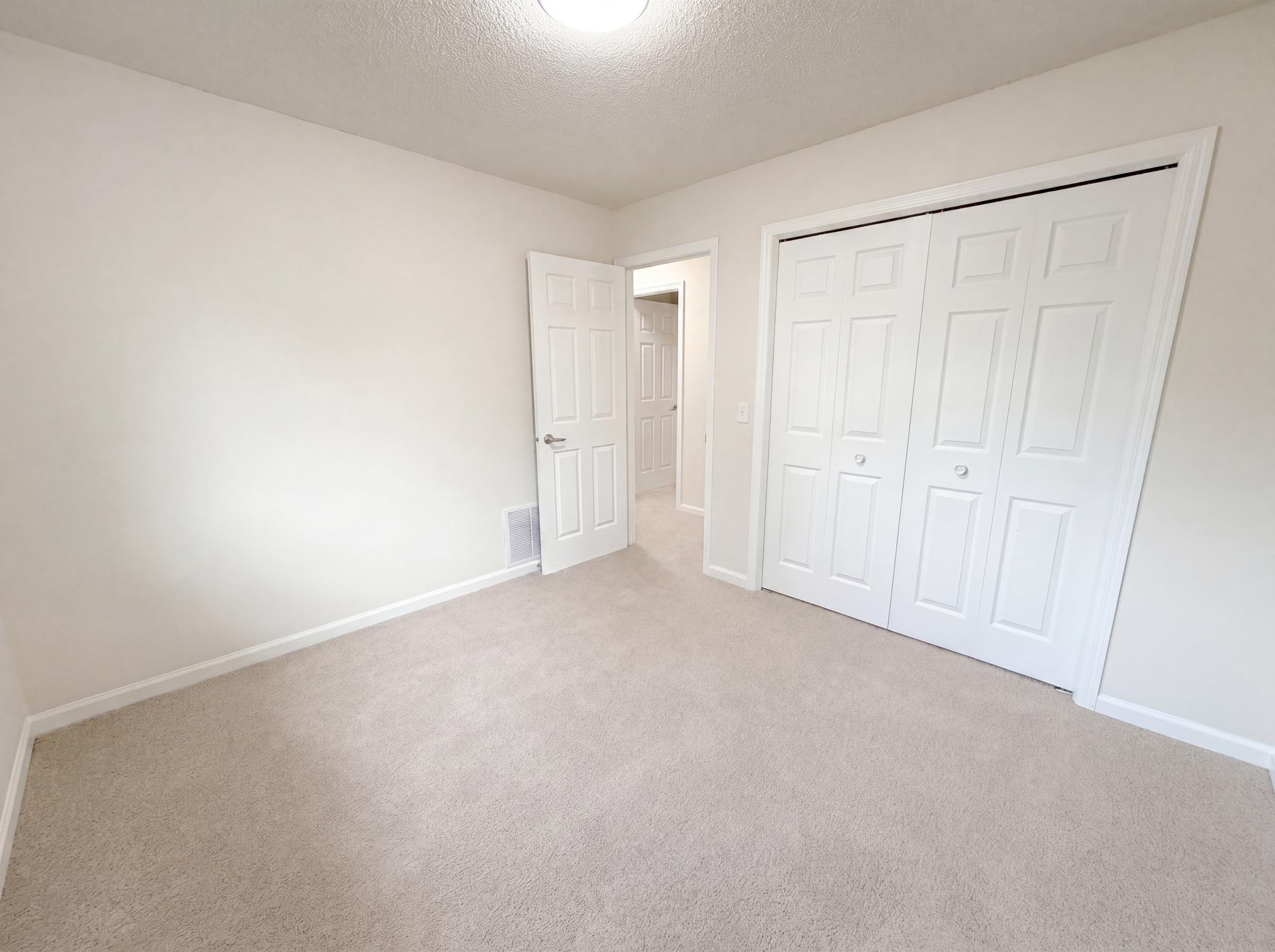 View of Residential at 546 Hazel Street, Saint Paul MN 55119, Saint Paul (9 of 24) - Mike Wilen | Minnesota Team Real Estate