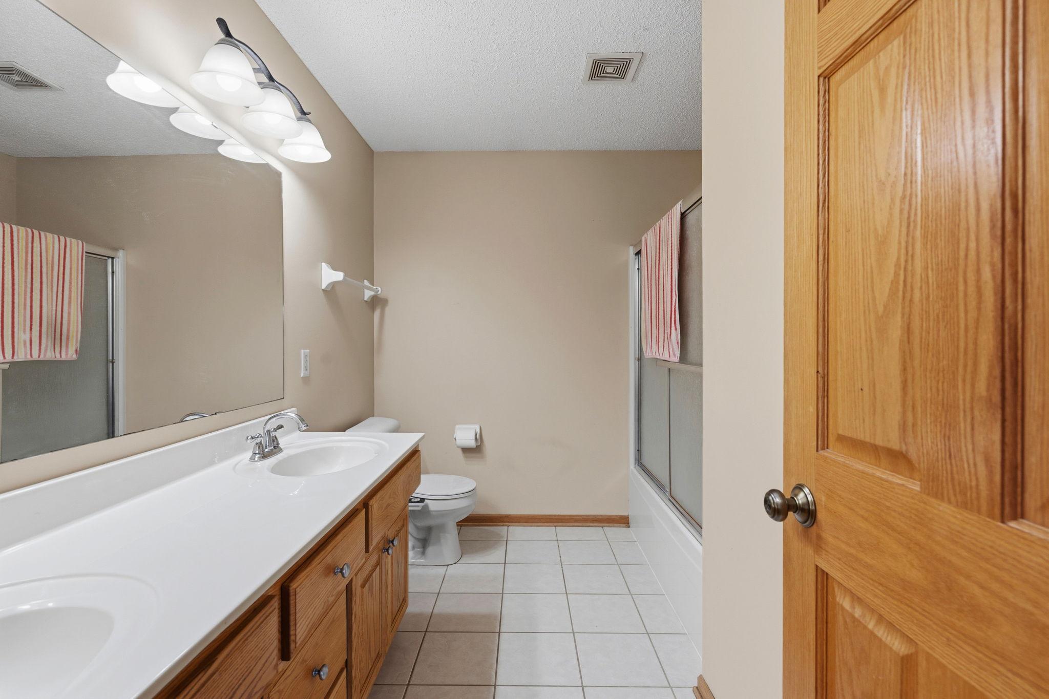 View of Residential at 21061 Istria Court, Lakeville MN 55044, Lakeville (54 of 75) - Mike Wilen | Minnesota Team Real Estate