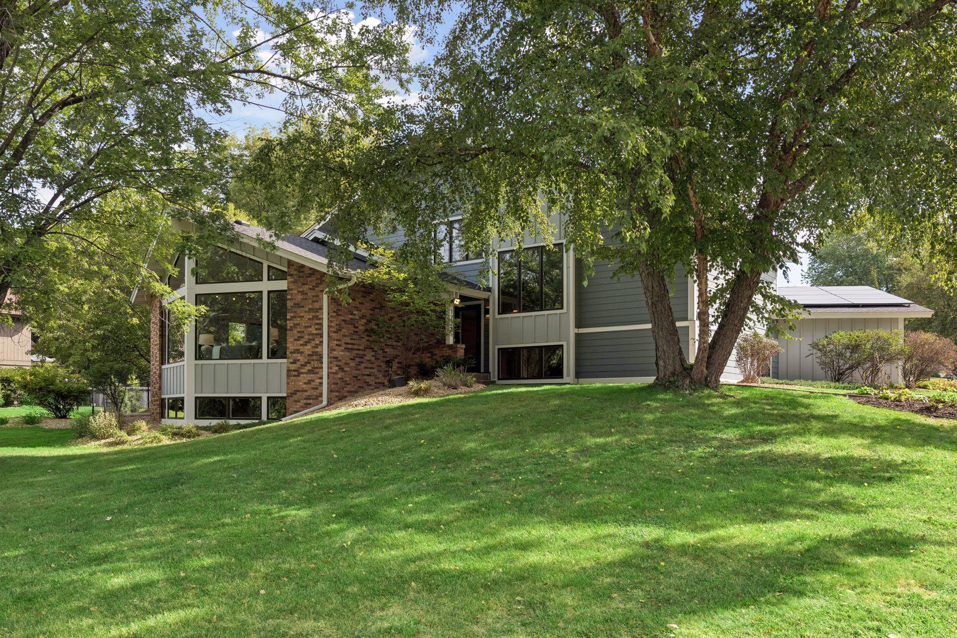 View of Residential at 1728 Trail Road, Mendota Heights MN 55118, Mendota Heights (4 of 69) - Mike Wilen | Minnesota Team Real Estate