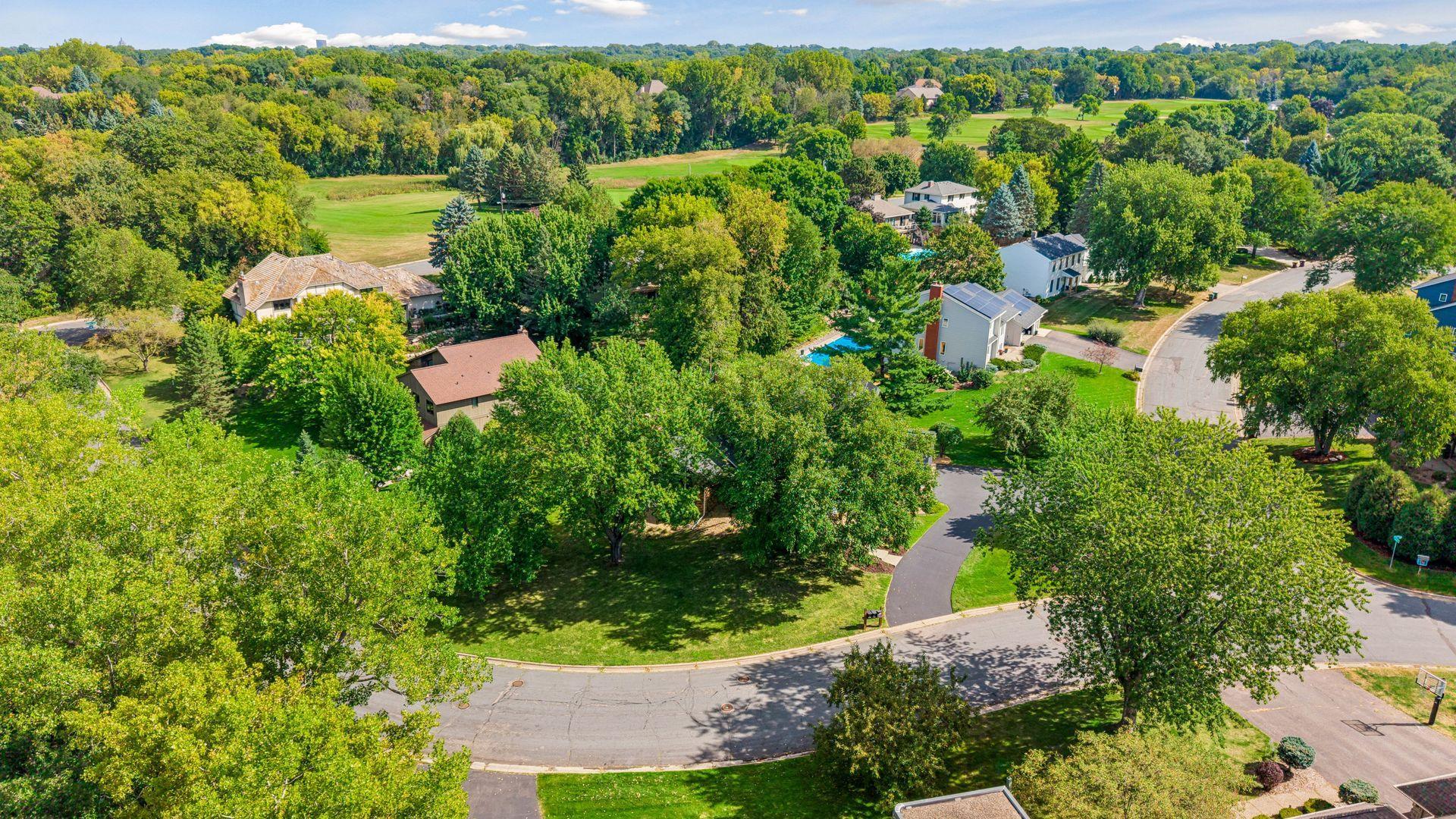 View of Residential at 1728 Trail Road, Mendota Heights MN 55118, Mendota Heights (67 of 69) - Mike Wilen | Minnesota Team Real Estate