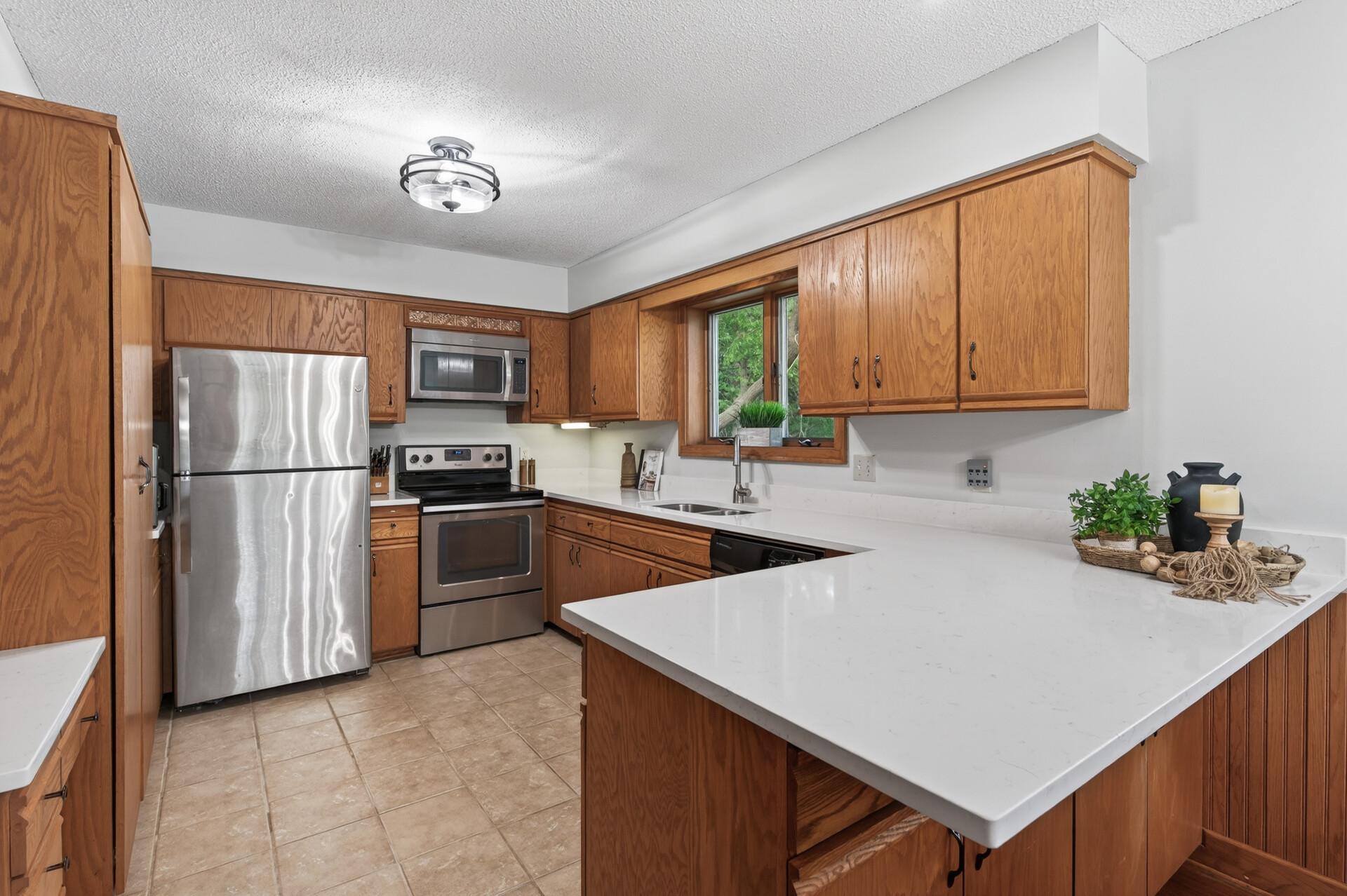 View of Residential at 23045 Plateau Drive, Lakeville MN 55044, Lakeville (11 of 30) - Mike Wilen | Minnesota Team Real Estate