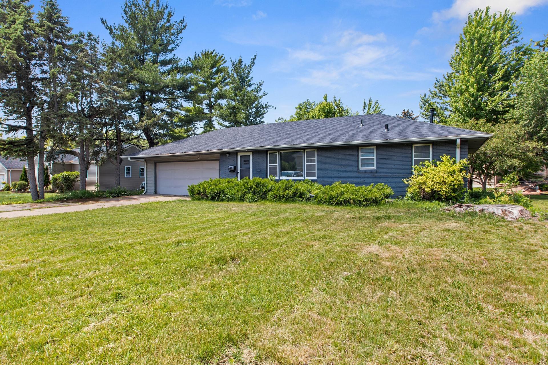 View of Residential at 3815 Douglas Drive, Crystal MN 55422, Crystal - Mike Wilen | Minnesota Team Real Estate