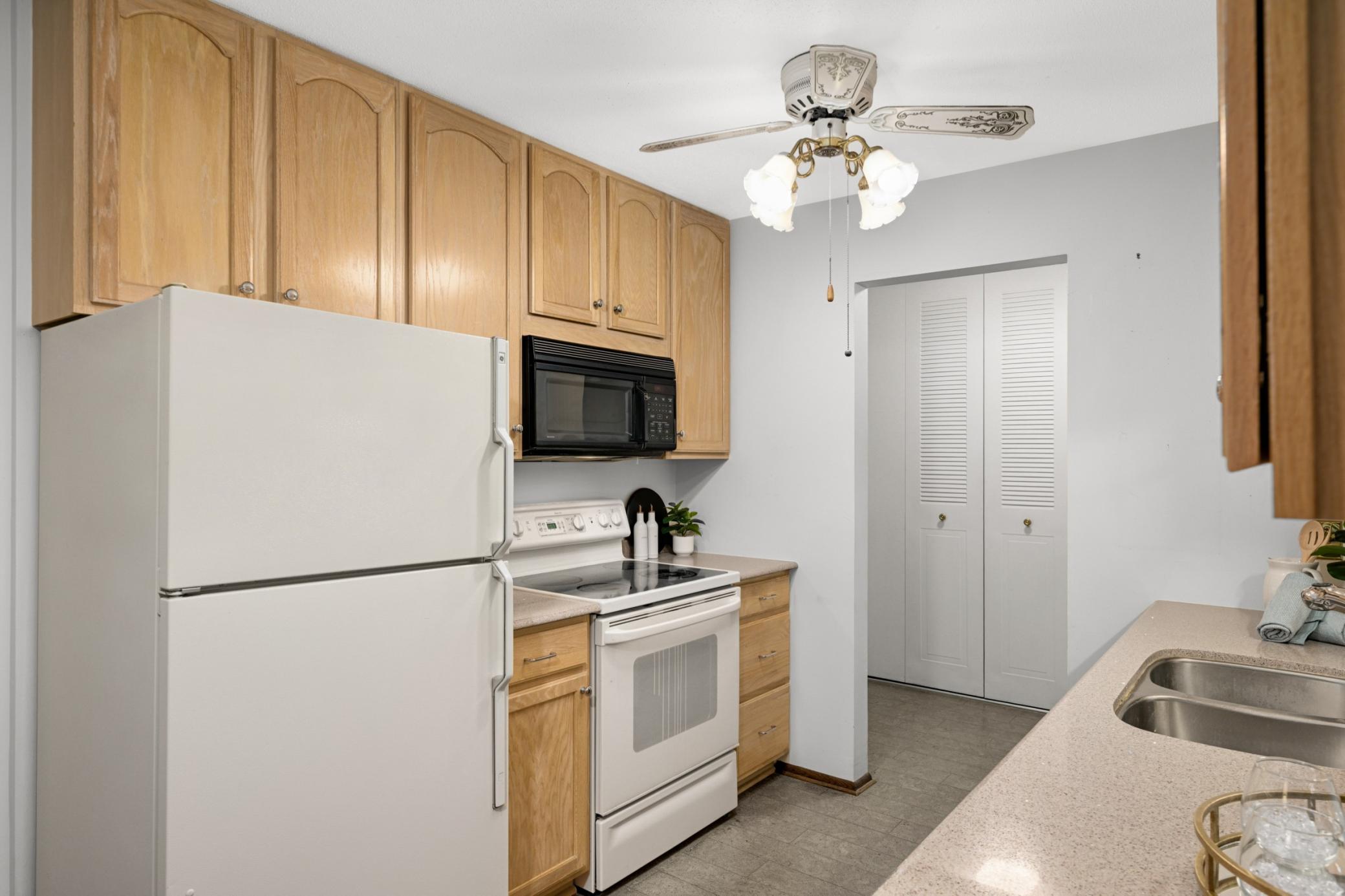 View of Residential at 4360 Brookside Court #218, Edina MN 55436, Edina (10 of 23) - Mike Wilen | Minnesota Team Real Estate