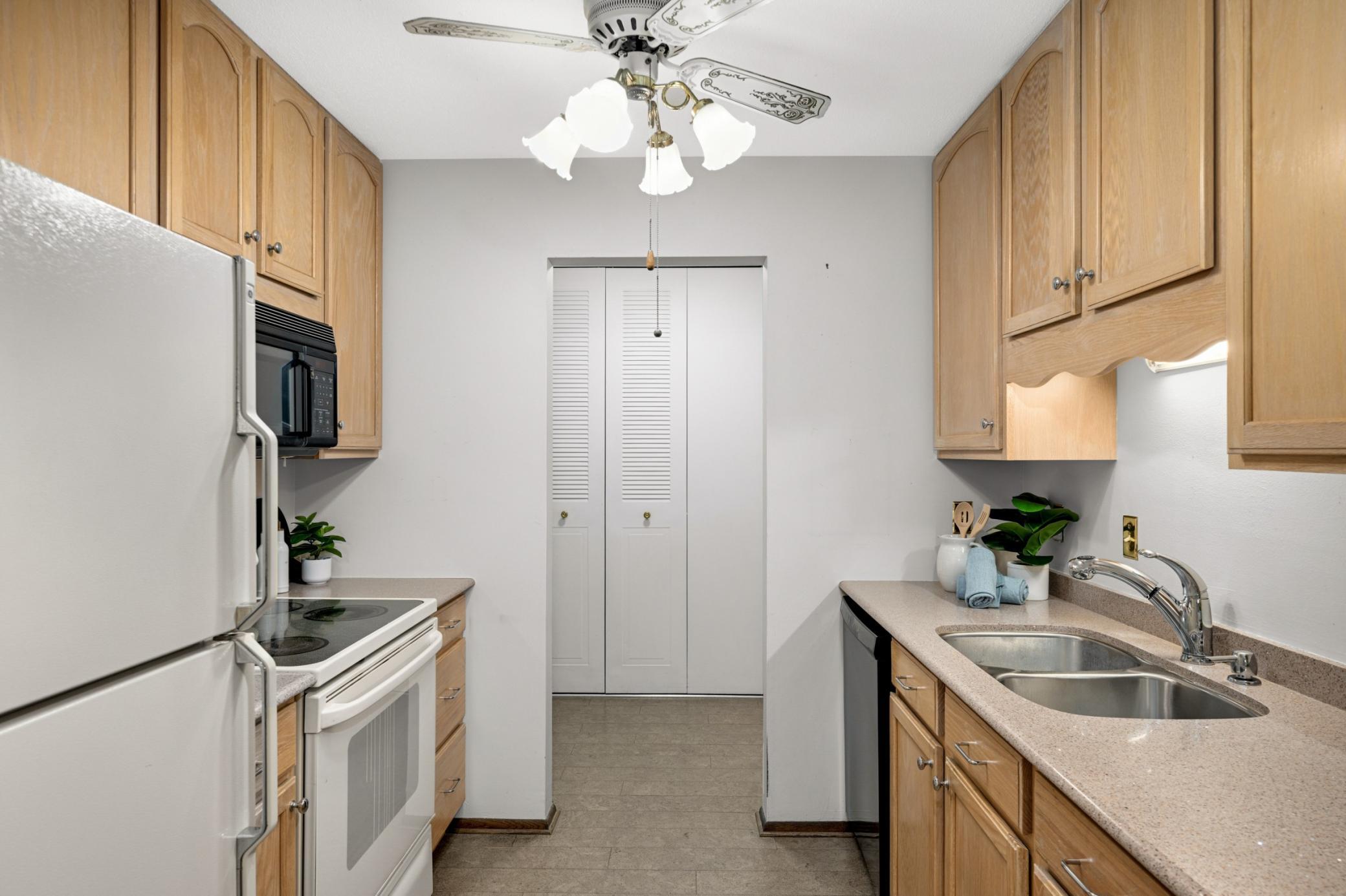 View of Residential at 4360 Brookside Court #218, Edina MN 55436, Edina (7 of 23) - Mike Wilen | Minnesota Team Real Estate