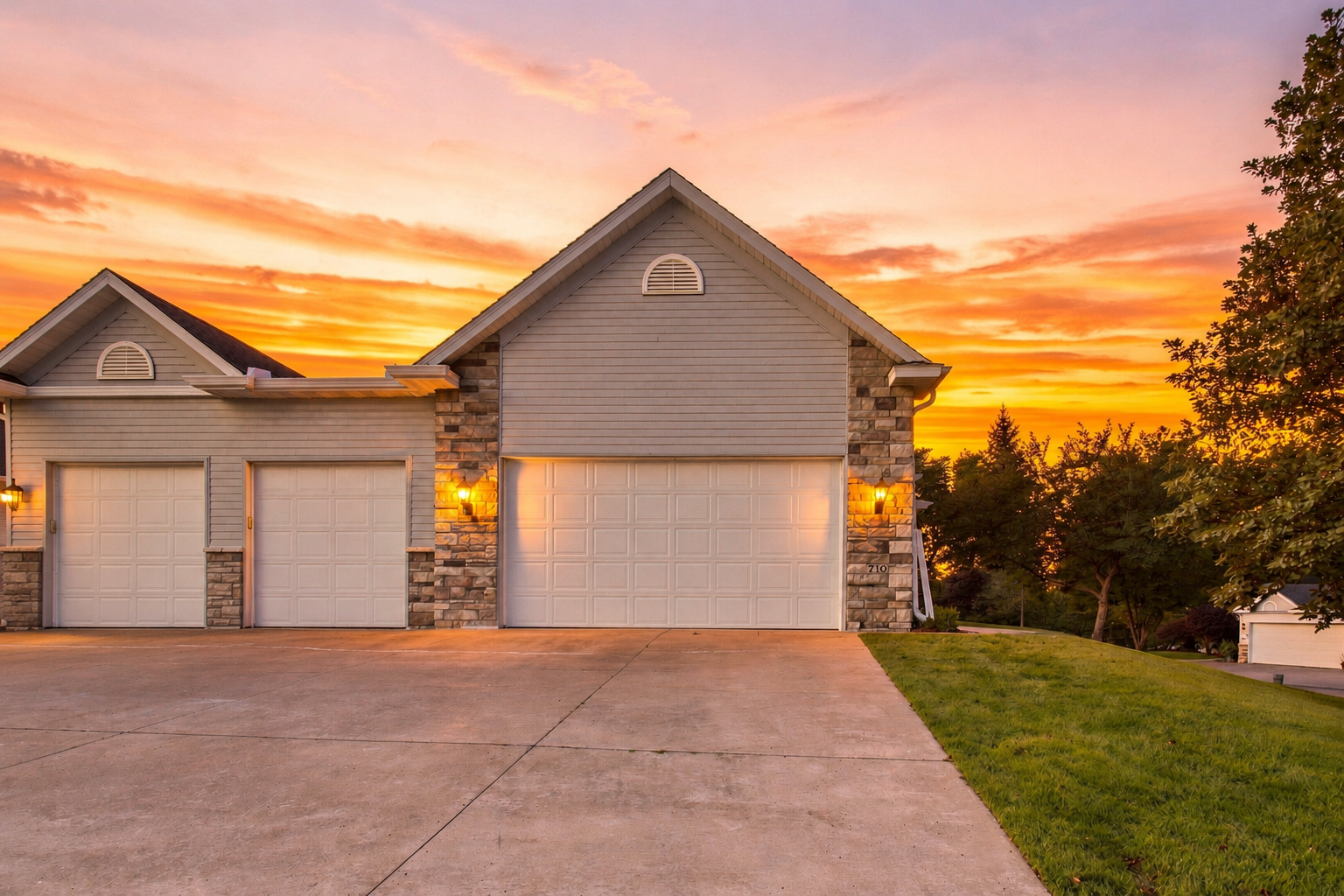 View of Residential at 710 Gilfillan Lane, White Bear Twp MN 55127, White Bear Twp (2 of 32) - Mike Wilen | Minnesota Team Real Estate