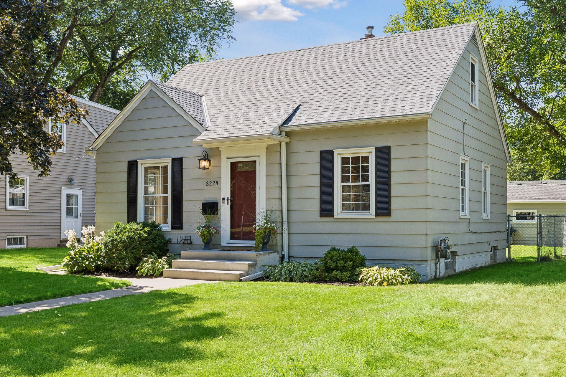 View of Residential at 3228 Hampshire Avenue, Saint Louis Park MN 55426, Saint Louis Park (100 of 108) - Mike Wilen | Minnesota Team Real Estate
