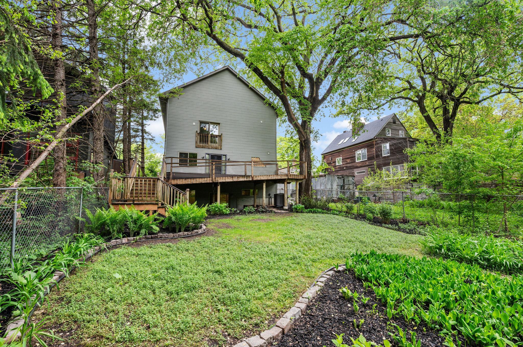 View of Residential at 2015 Upton Avenue, Minneapolis MN 55405, Minneapolis (44 of 65) - Mike Wilen | Minnesota Team Real Estate