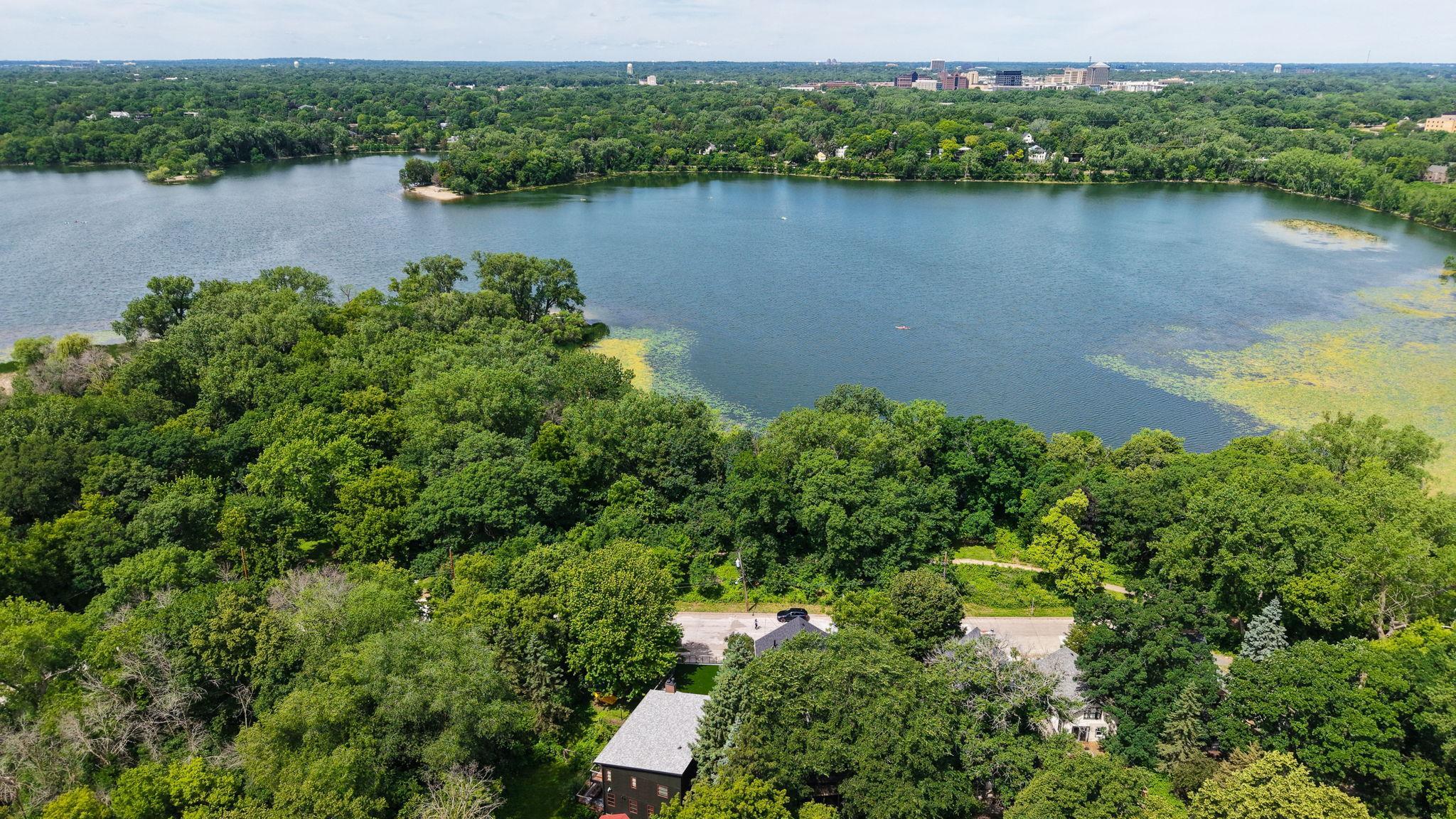 View of Residential at 2015 Upton Avenue, Minneapolis MN 55405, Minneapolis (47 of 65) - Mike Wilen | Minnesota Team Real Estate