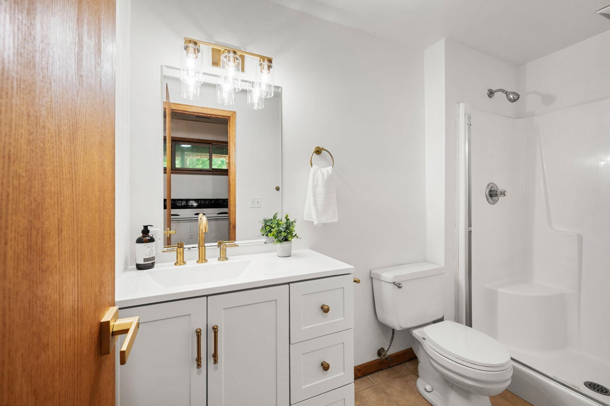 View of Residential at 2015 Upton Avenue, Minneapolis MN 55405, Minneapolis (39 of 65) - Mike Wilen | Minnesota Team Real Estate