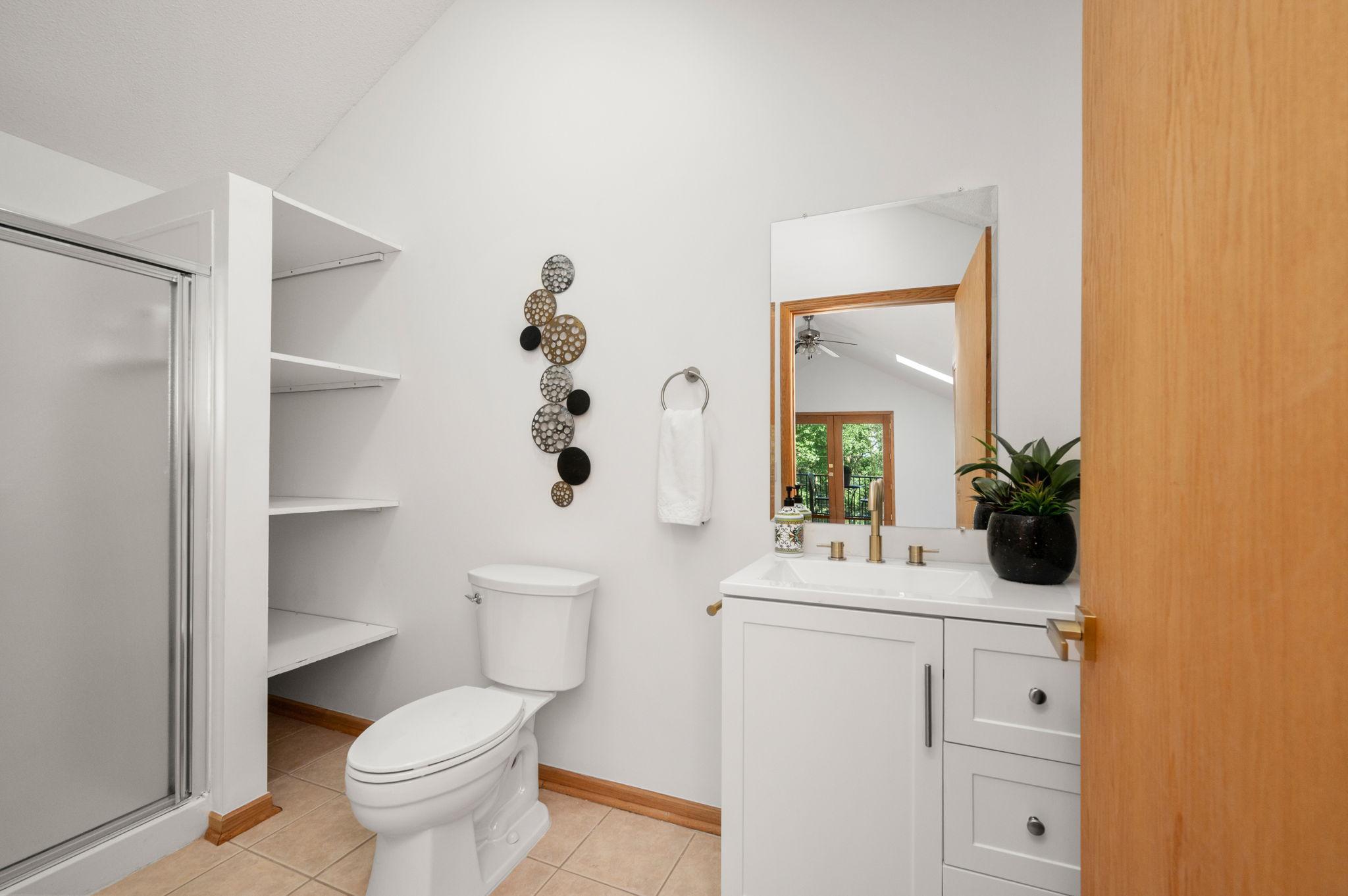 View of Residential at 2015 Upton Avenue, Minneapolis MN 55405, Minneapolis (36 of 65) - Mike Wilen | Minnesota Team Real Estate