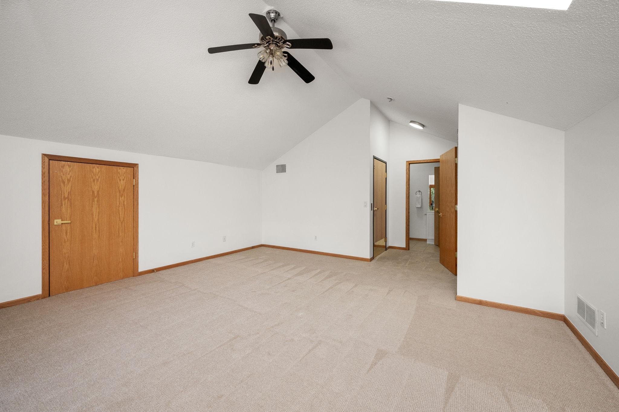 View of Residential at 2015 Upton Avenue, Minneapolis MN 55405, Minneapolis (33 of 65) - Mike Wilen | Minnesota Team Real Estate