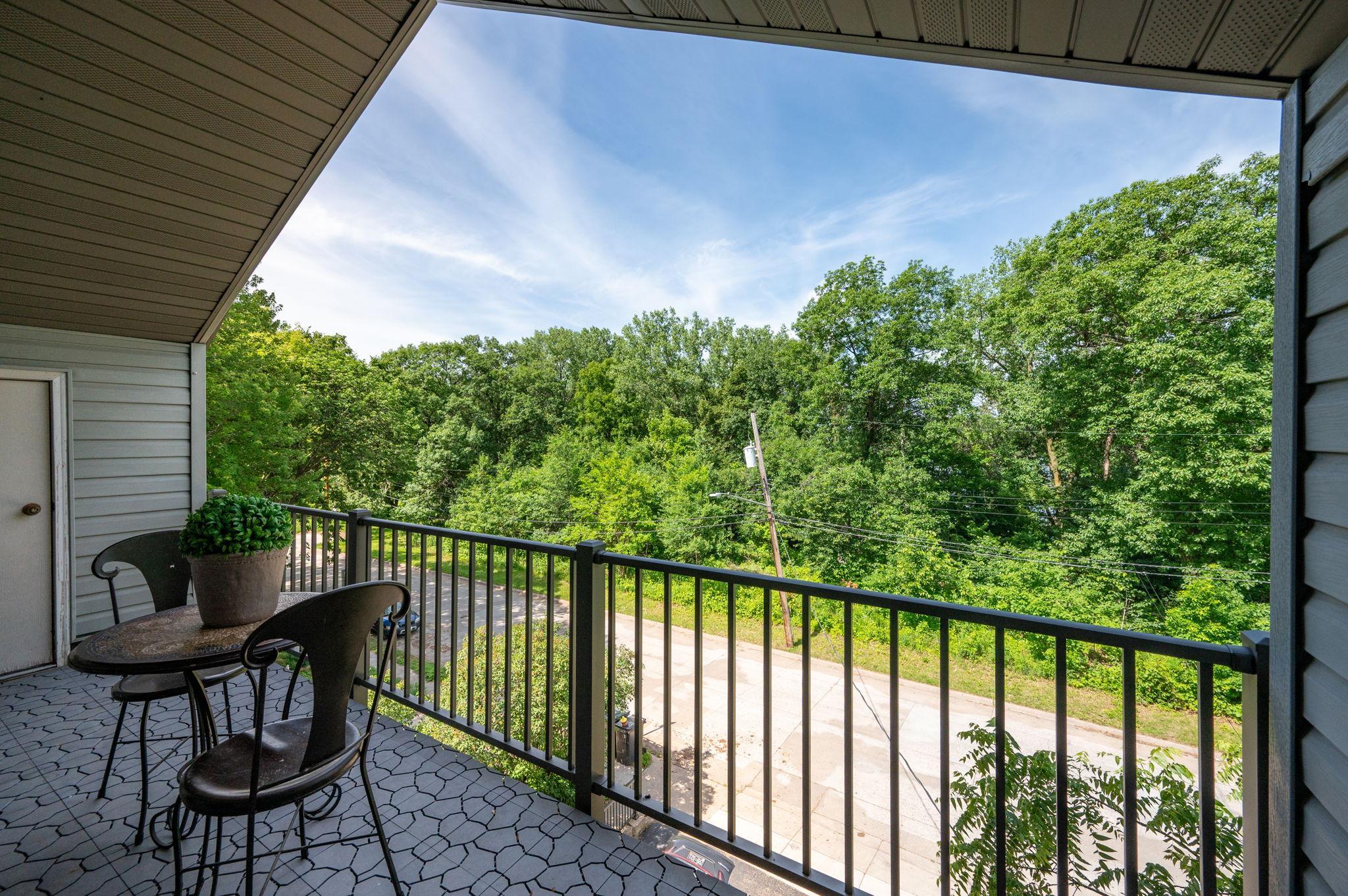 View of Residential at 2015 Upton Avenue, Minneapolis MN 55405, Minneapolis (35 of 65) - Mike Wilen | Minnesota Team Real Estate
