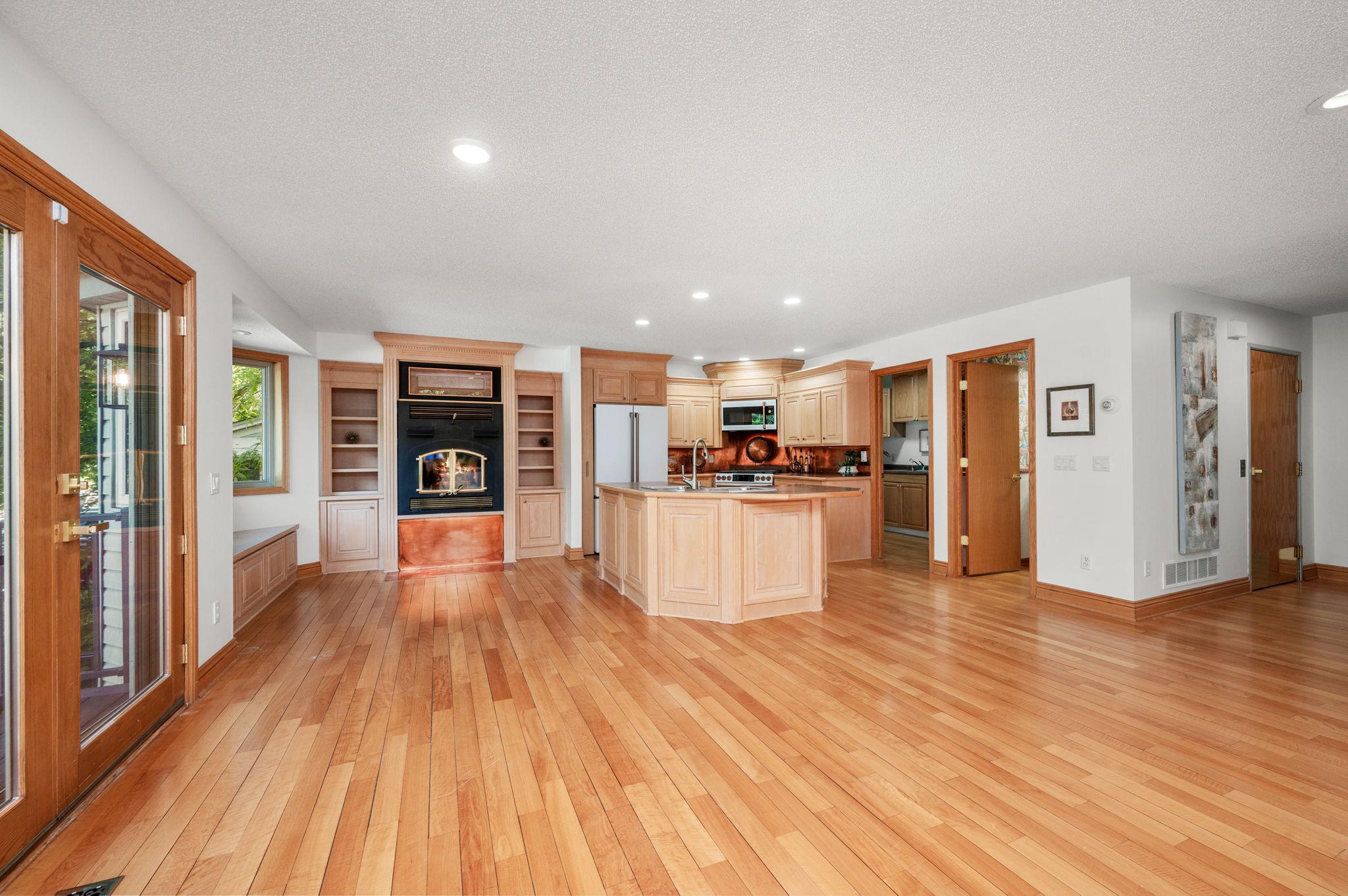 View of Residential at 2015 Upton Avenue, Minneapolis MN 55405, Minneapolis (8 of 65) - Mike Wilen | Minnesota Team Real Estate