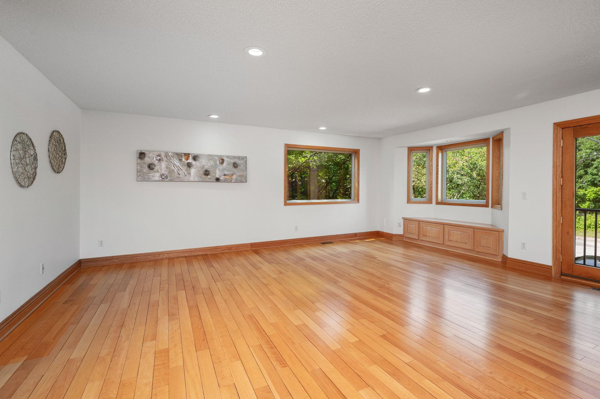 View of Residential at 2015 Upton Avenue, Minneapolis MN 55405, Minneapolis (9 of 65) - Mike Wilen | Minnesota Team Real Estate