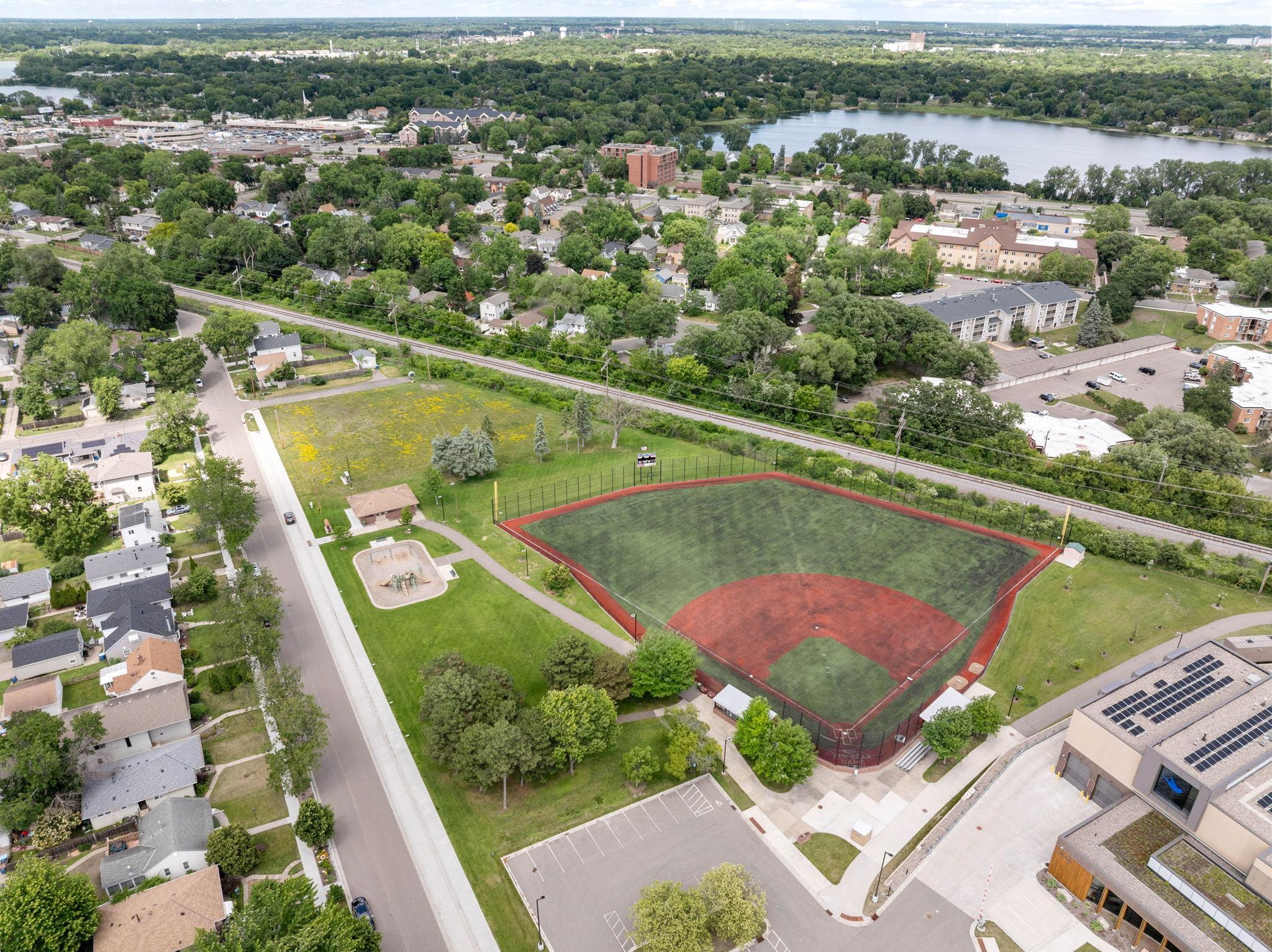 View of Residential at 3611 Lee Avenue, Robbinsdale MN 55422, Robbinsdale (35 of 36) - Mike Wilen | Minnesota Team Real Estate