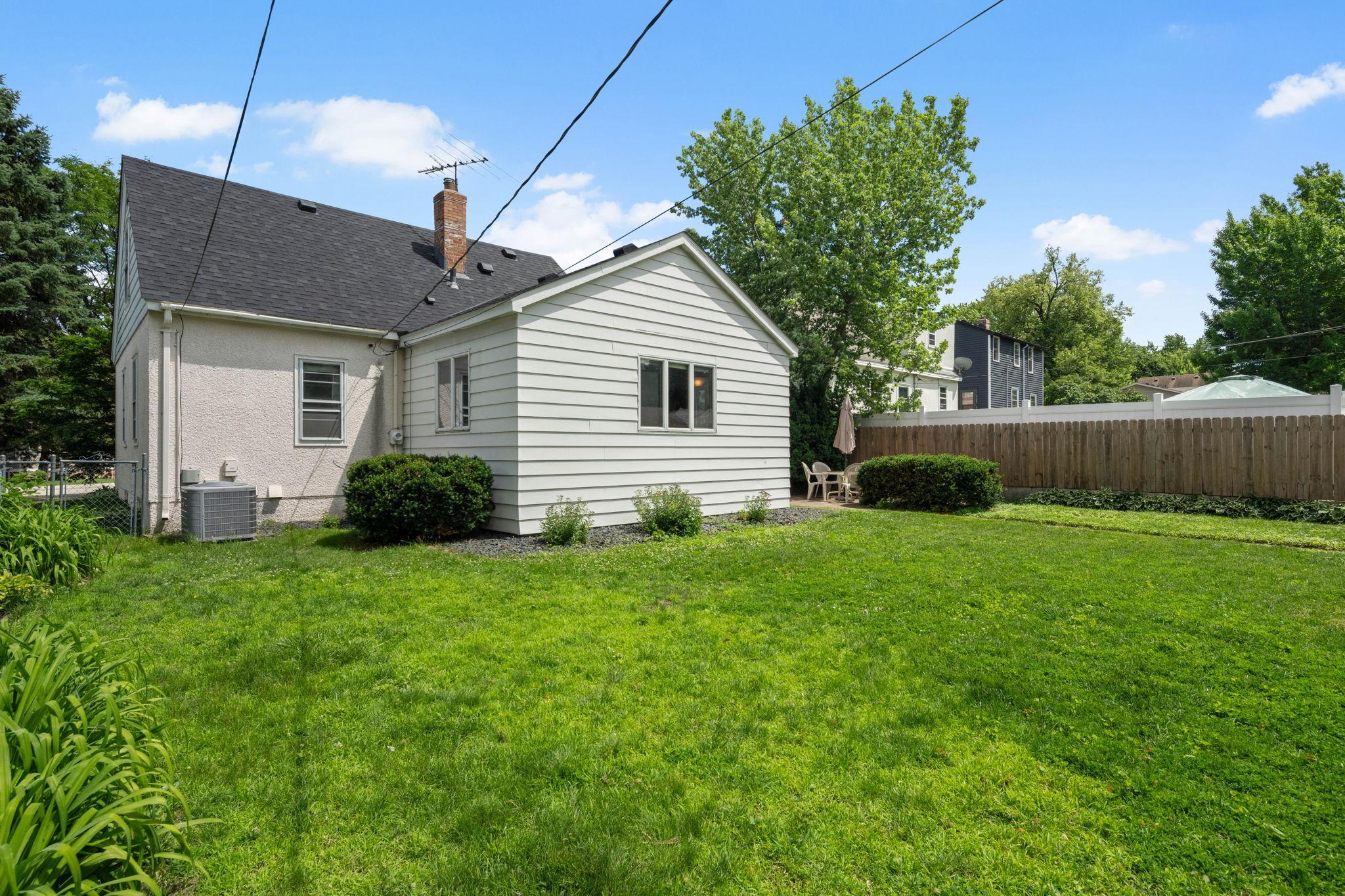 View of Residential at 3611 Lee Avenue, Robbinsdale MN 55422, Robbinsdale (32 of 36) - Mike Wilen | Minnesota Team Real Estate