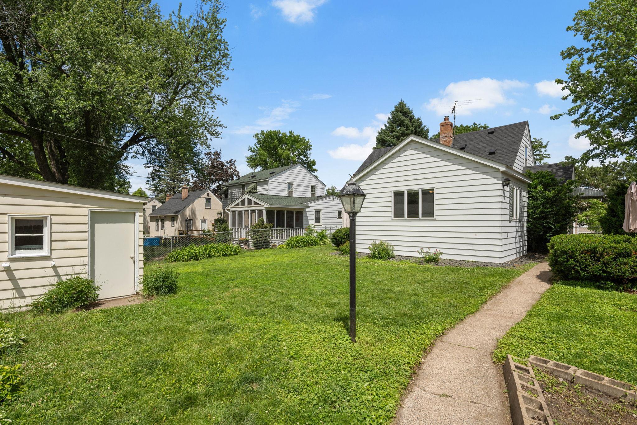 View of Residential at 3611 Lee Avenue, Robbinsdale MN 55422, Robbinsdale (31 of 36) - Mike Wilen | Minnesota Team Real Estate