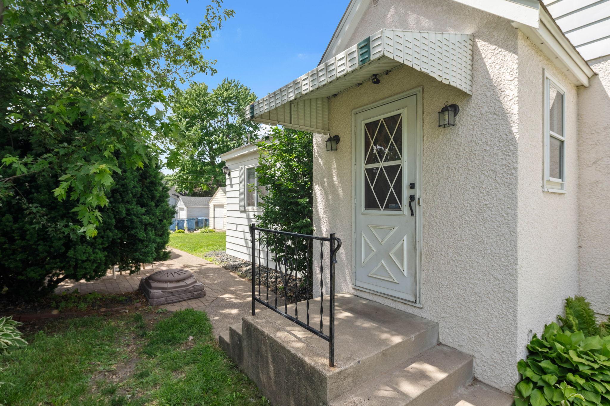 View of Residential at 3611 Lee Avenue, Robbinsdale MN 55422, Robbinsdale (29 of 36) - Mike Wilen | Minnesota Team Real Estate