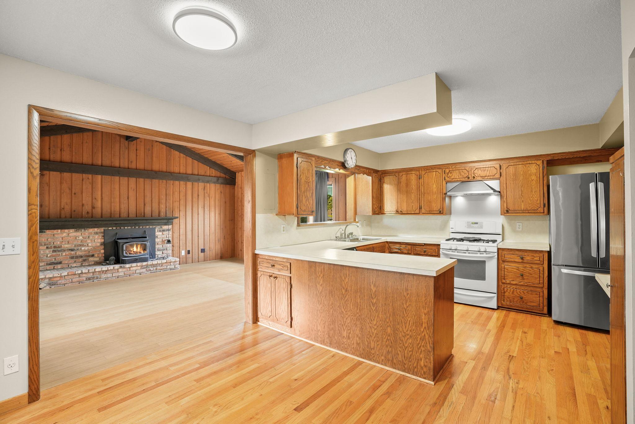 View of Residential at 4018 Shamrock Drive, Saint Anthony MN 55421, Saint Anthony (18 of 55) - Mike Wilen | Minnesota Team Real Estate