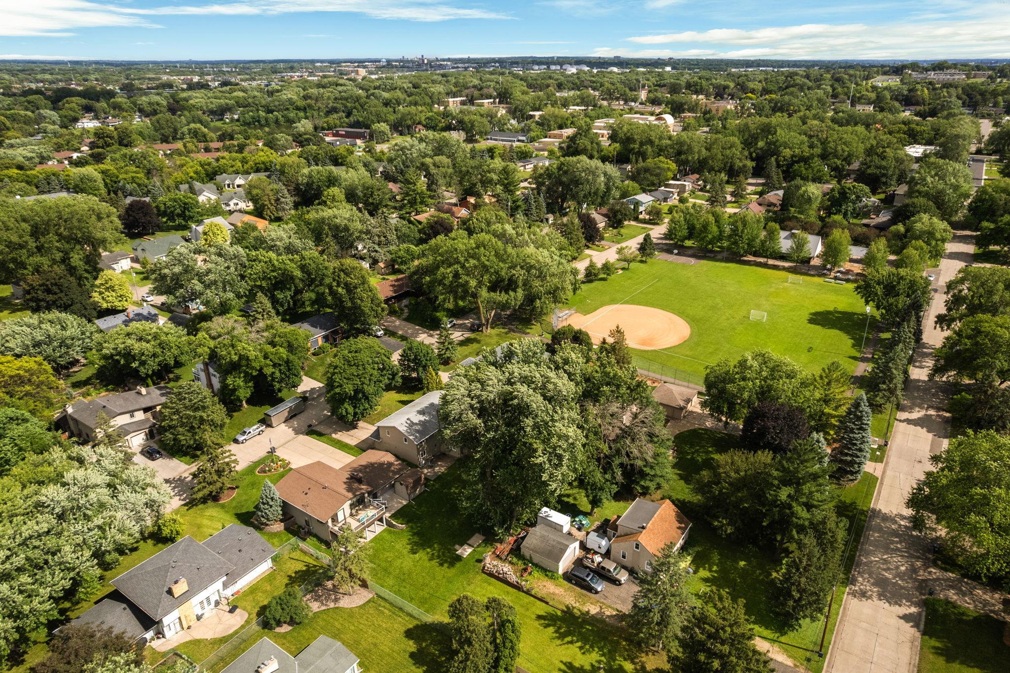 View of Residential at 4018 Shamrock Drive, Saint Anthony MN 55421, Saint Anthony (52 of 55) - Mike Wilen | Minnesota Team Real Estate