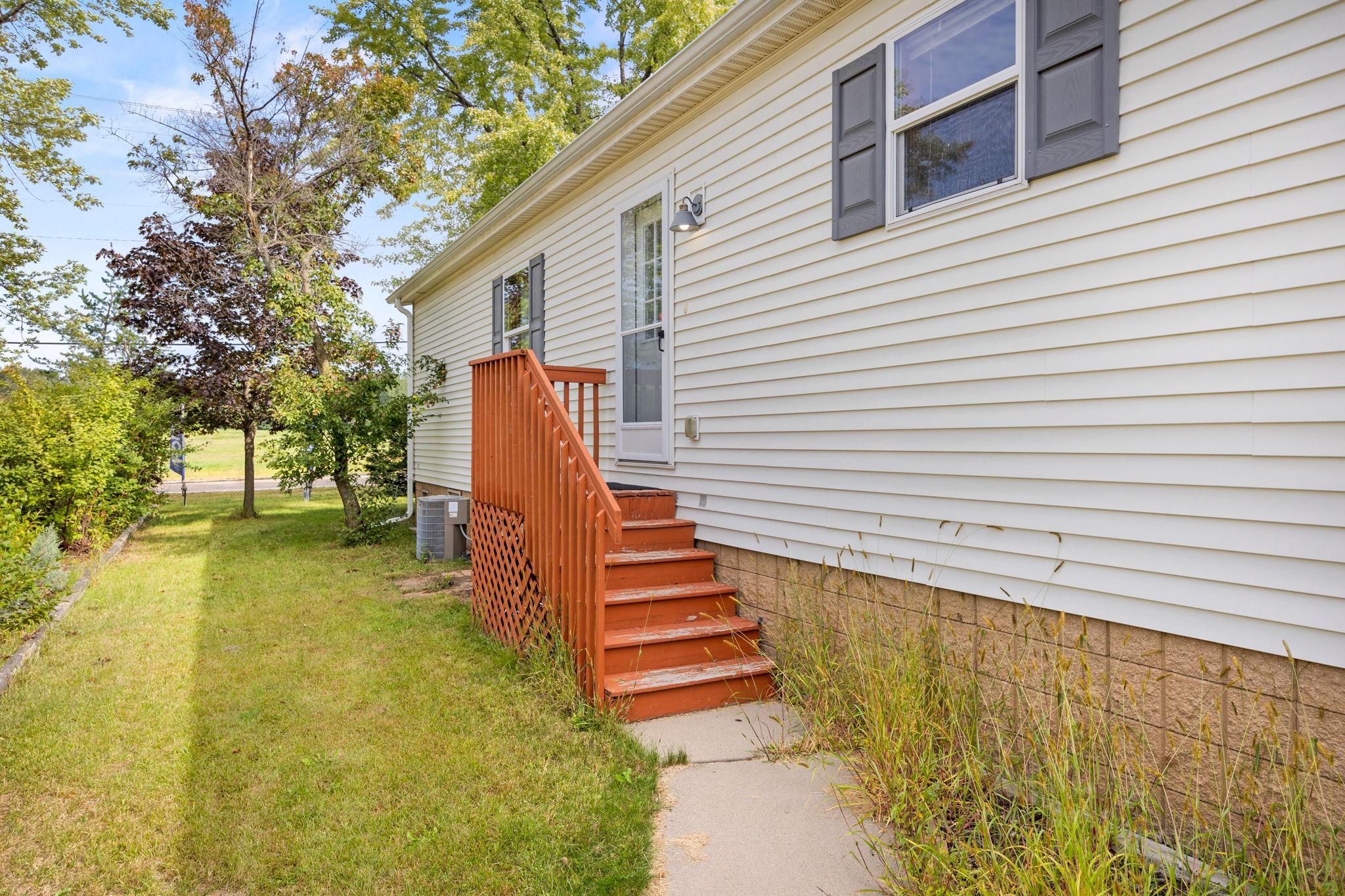View of Residential at 1845 83rd Street, Inver Grove Heights MN 55077, Inver Grove Heights (19 of 21) - Mike Wilen | Minnesota Team Real Estate