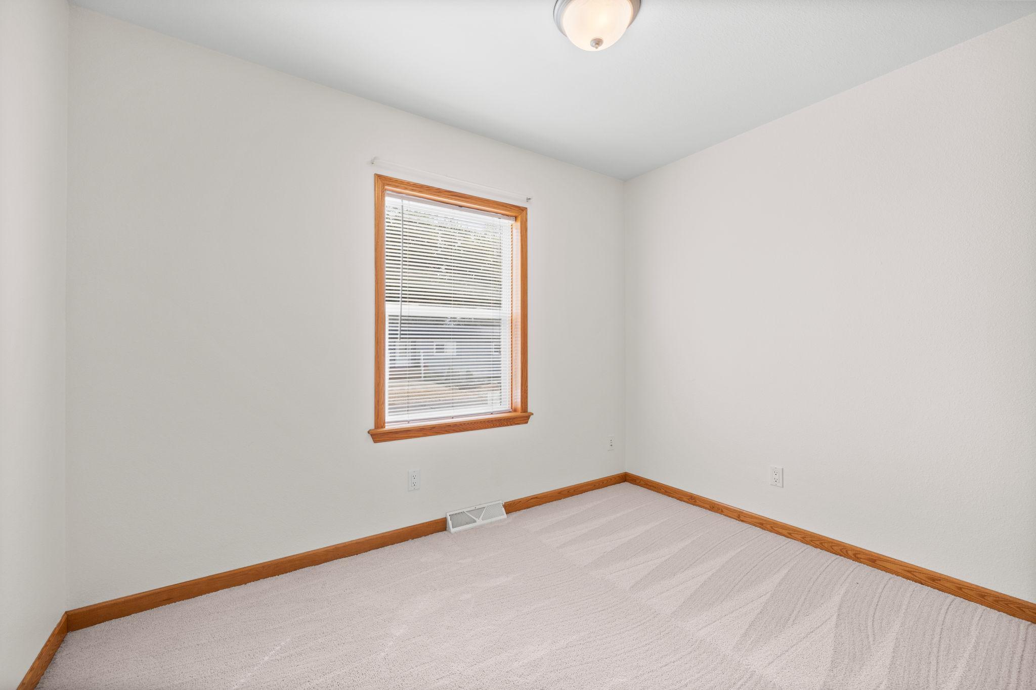 View of Residential at 1845 83rd Street, Inver Grove Heights MN 55077, Inver Grove Heights (12 of 21) - Mike Wilen | Minnesota Team Real Estate