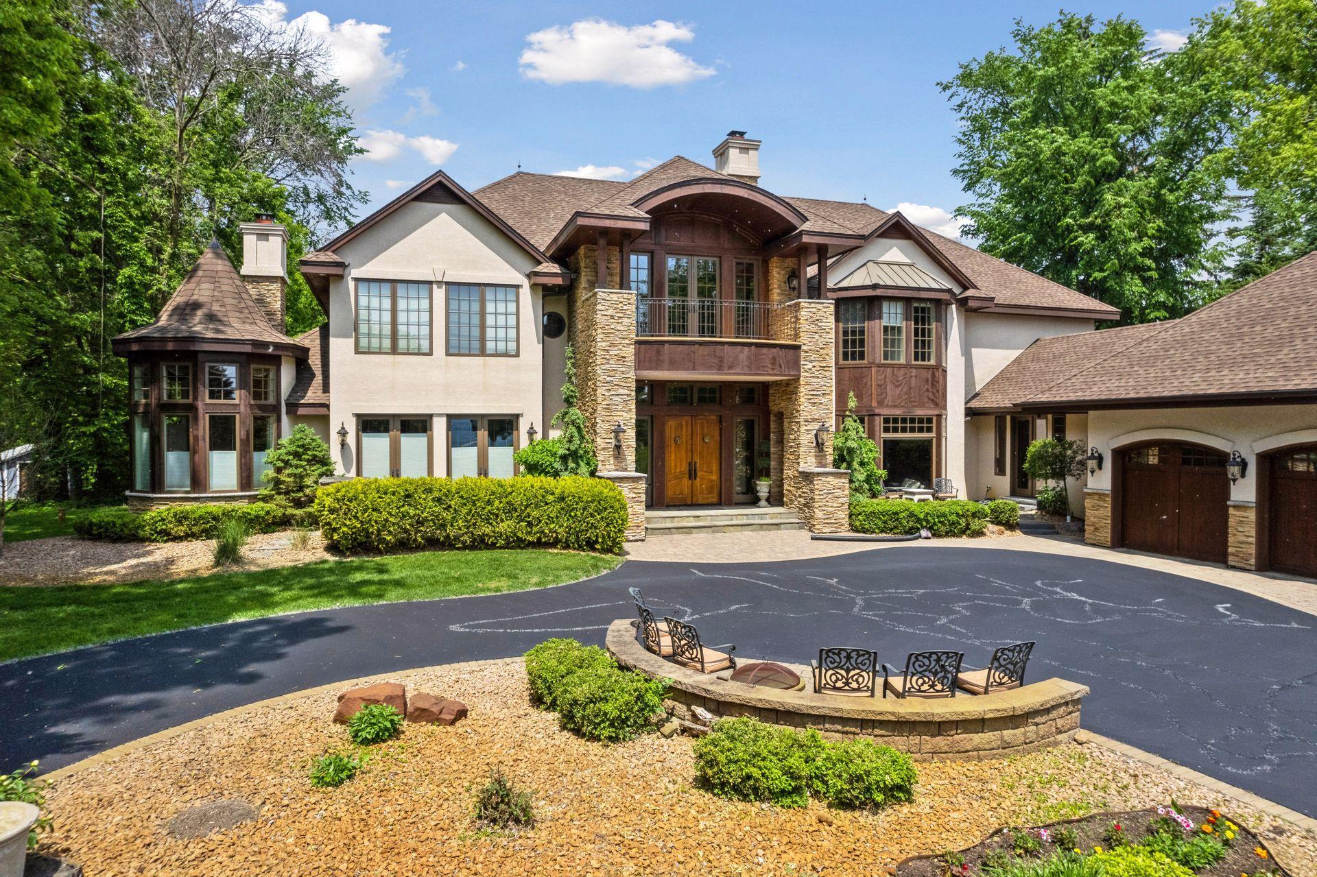 View of Residential at 1910 Shoreline Drive, Wayzata MN 55391, Wayzata (6 of 59) - Mike Wilen | Minnesota Team Real Estate