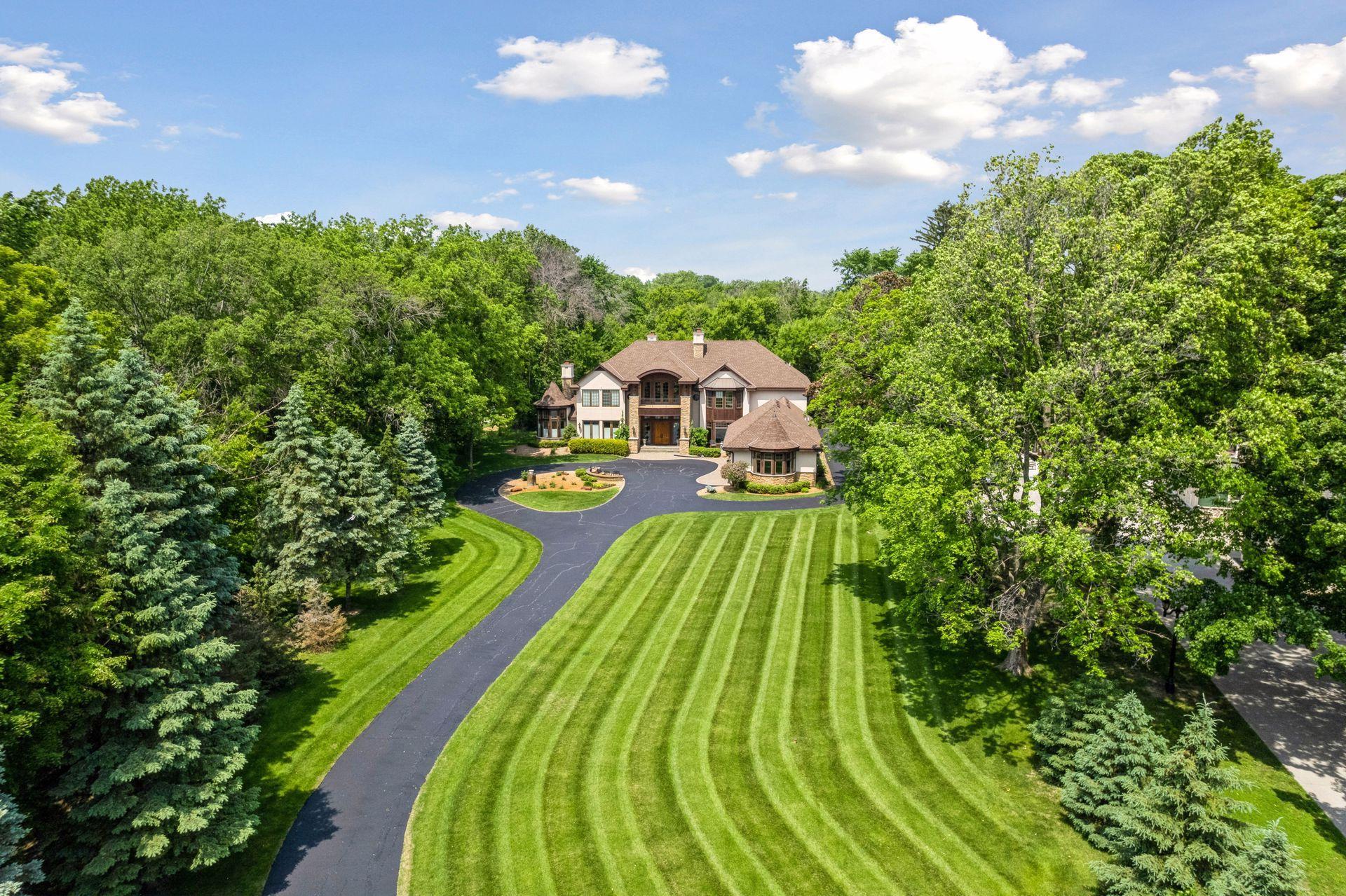 View of Residential at 1910 Shoreline Drive, Wayzata MN 55391, Wayzata (5 of 59) - Mike Wilen | Minnesota Team Real Estate