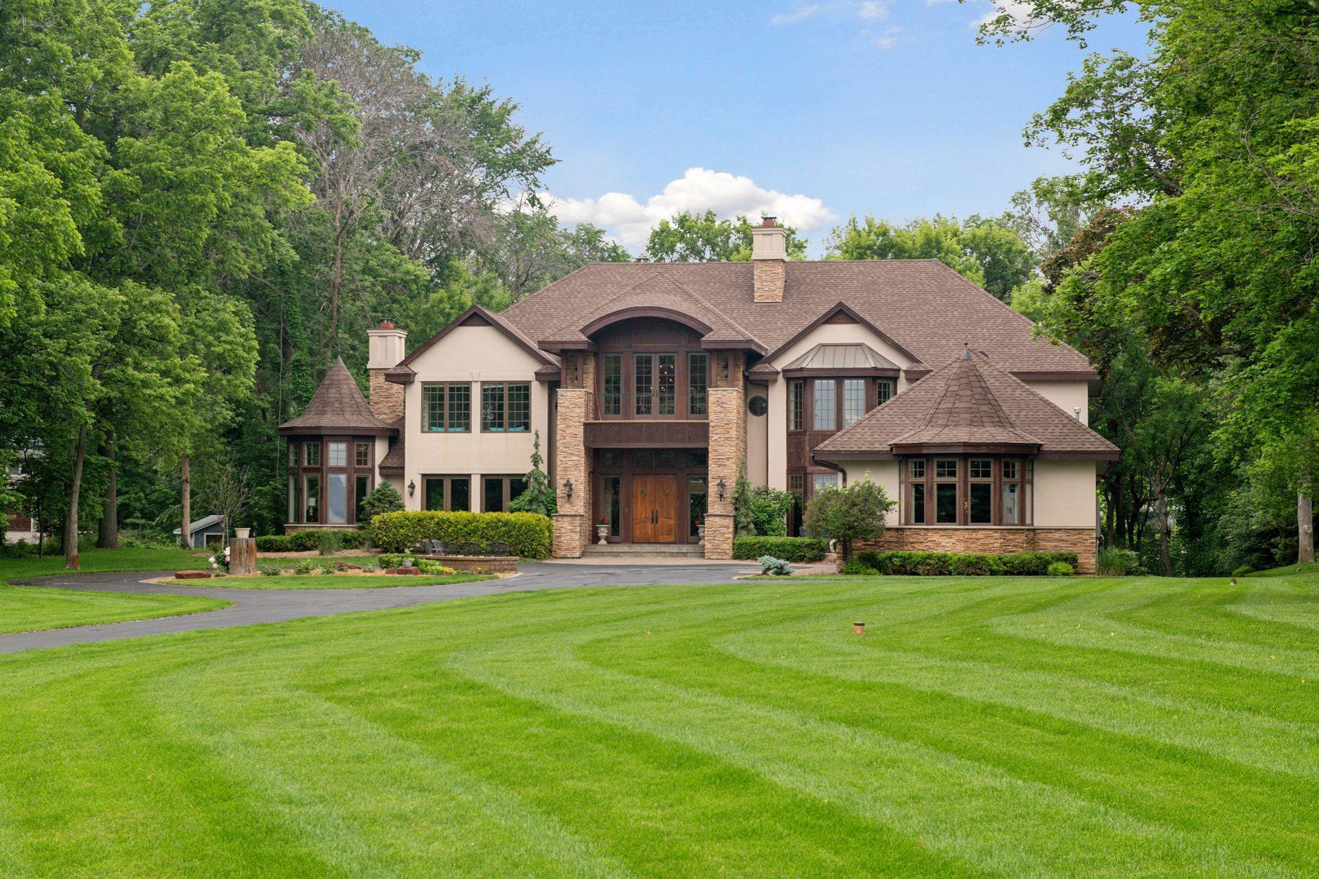 View of Residential at 1910 Shoreline Drive, Wayzata MN 55391, Wayzata (7 of 59) - Mike Wilen | Minnesota Team Real Estate