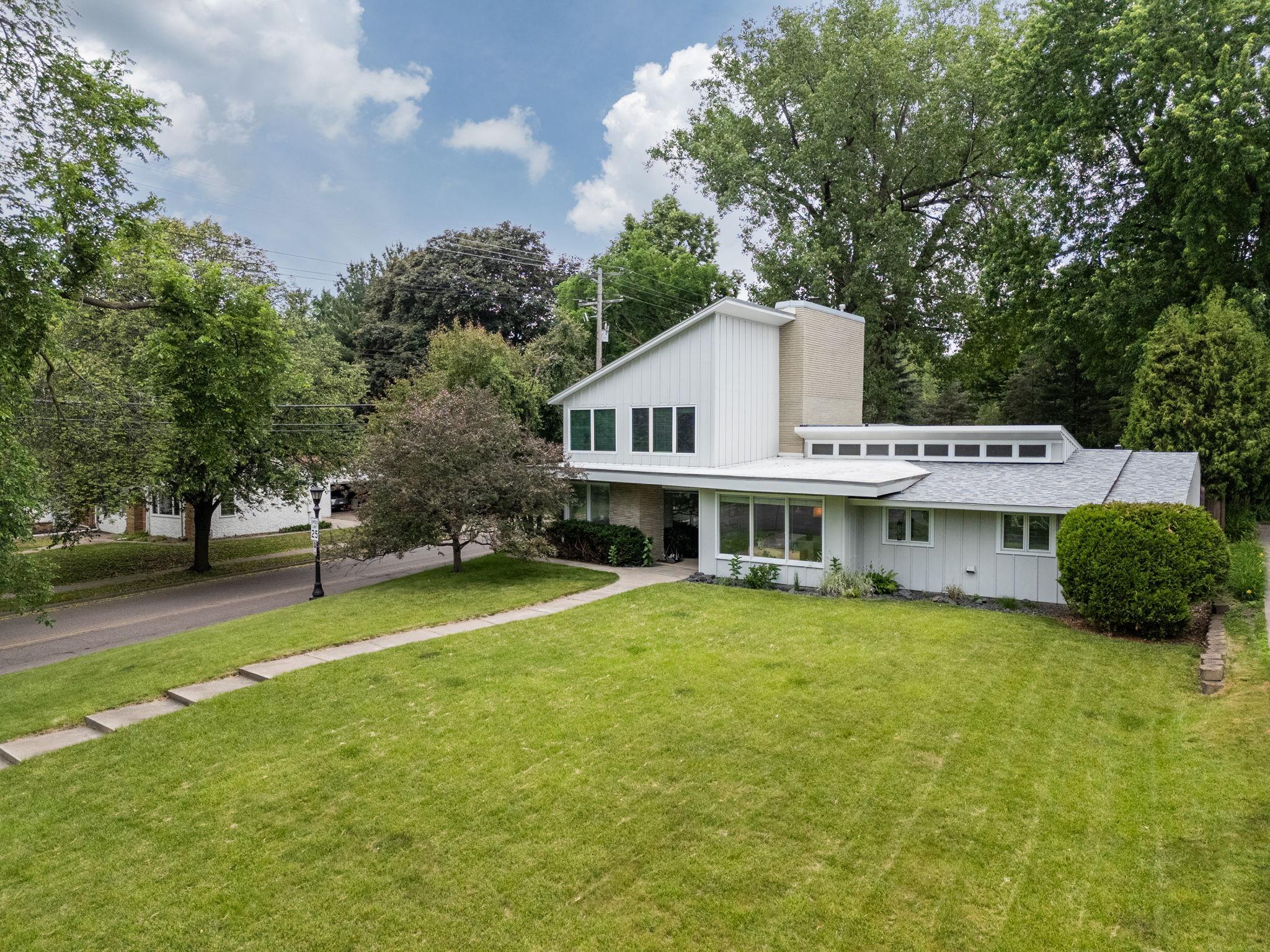 View of Residential at 2191 Edgcumbe Road, Saint Paul MN 55116, Saint Paul (6 of 58) - Mike Wilen | Minnesota Team Real Estate