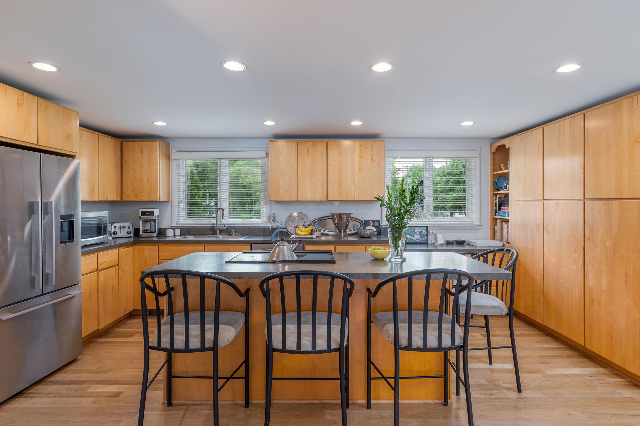 View of Residential at 2191 Edgcumbe Road, Saint Paul MN 55116, Saint Paul (19 of 58) - Mike Wilen | Minnesota Team Real Estate