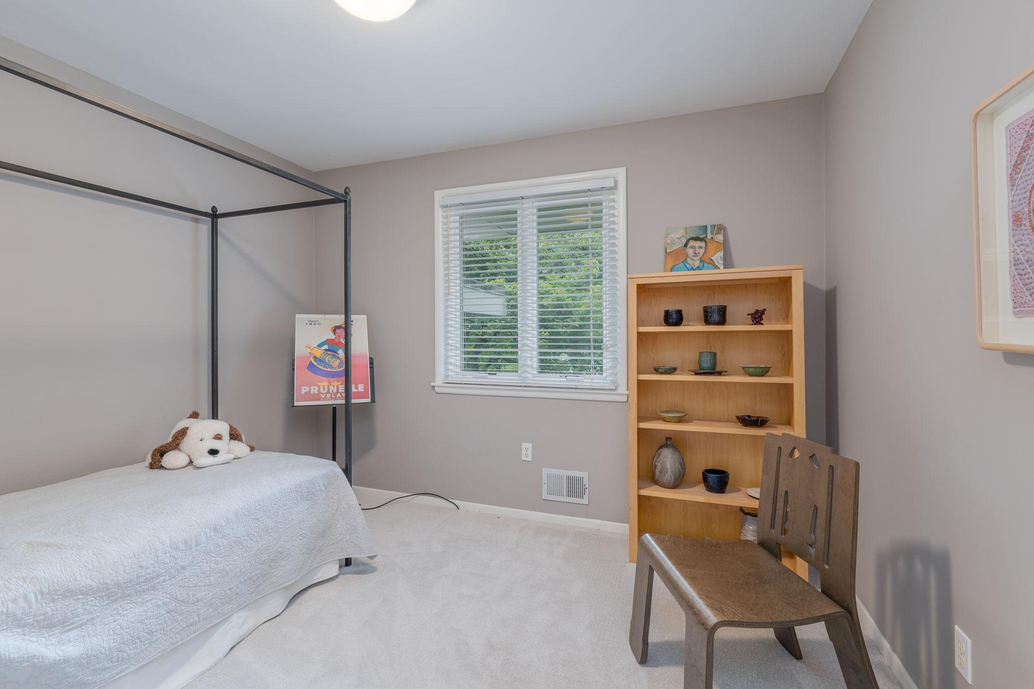 View of Residential at 2191 Edgcumbe Road, Saint Paul MN 55116, Saint Paul (32 of 58) - Mike Wilen | Minnesota Team Real Estate