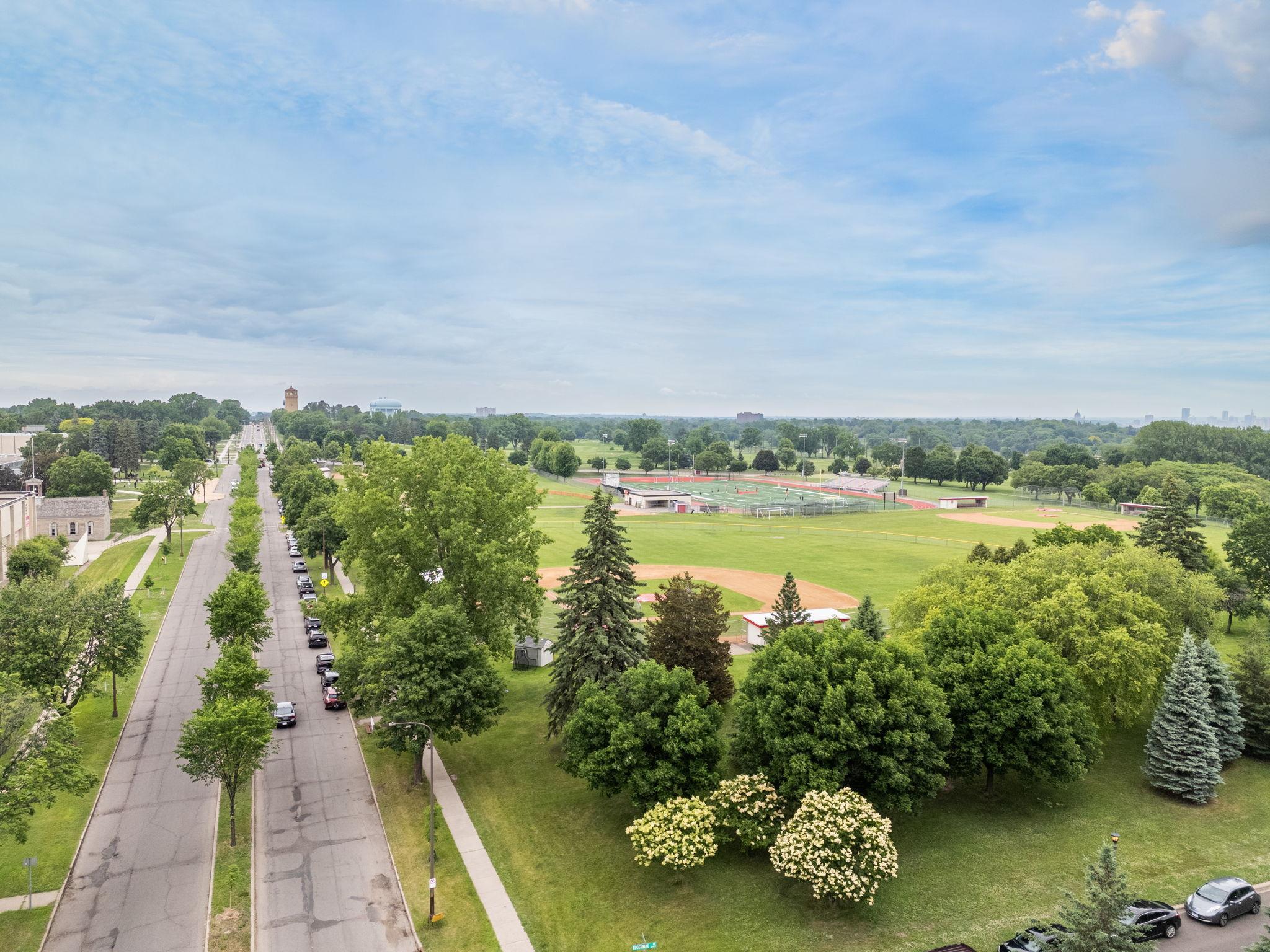 View of Residential at 2191 Edgcumbe Road, Saint Paul MN 55116, Saint Paul (49 of 58) - Mike Wilen | Minnesota Team Real Estate