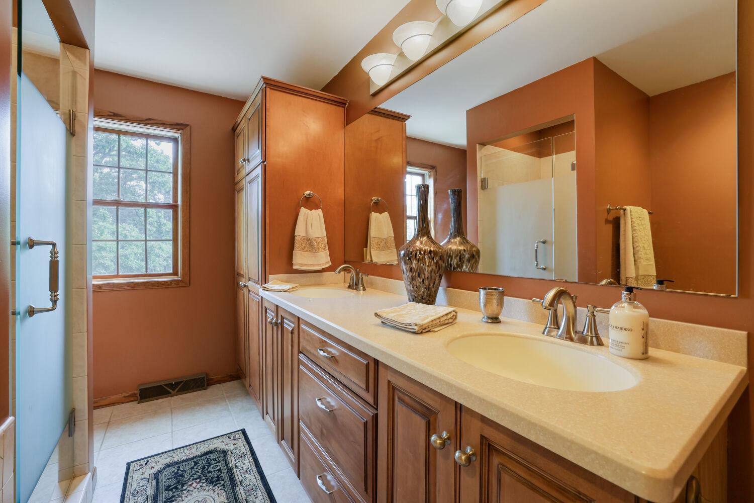 View of Residential at 211 Paisley Lane, Golden Valley MN 55422, Golden Valley (33 of 48) - Mike Wilen | Minnesota Team Real Estate