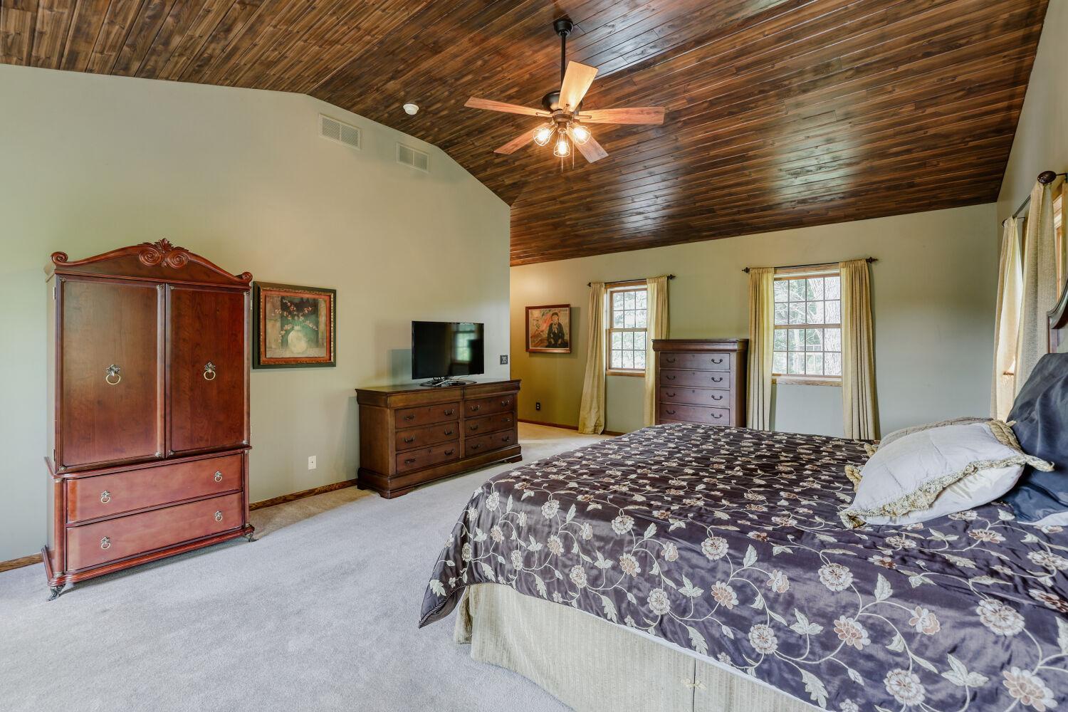 View of Residential at 211 Paisley Lane, Golden Valley MN 55422, Golden Valley (25 of 48) - Mike Wilen | Minnesota Team Real Estate