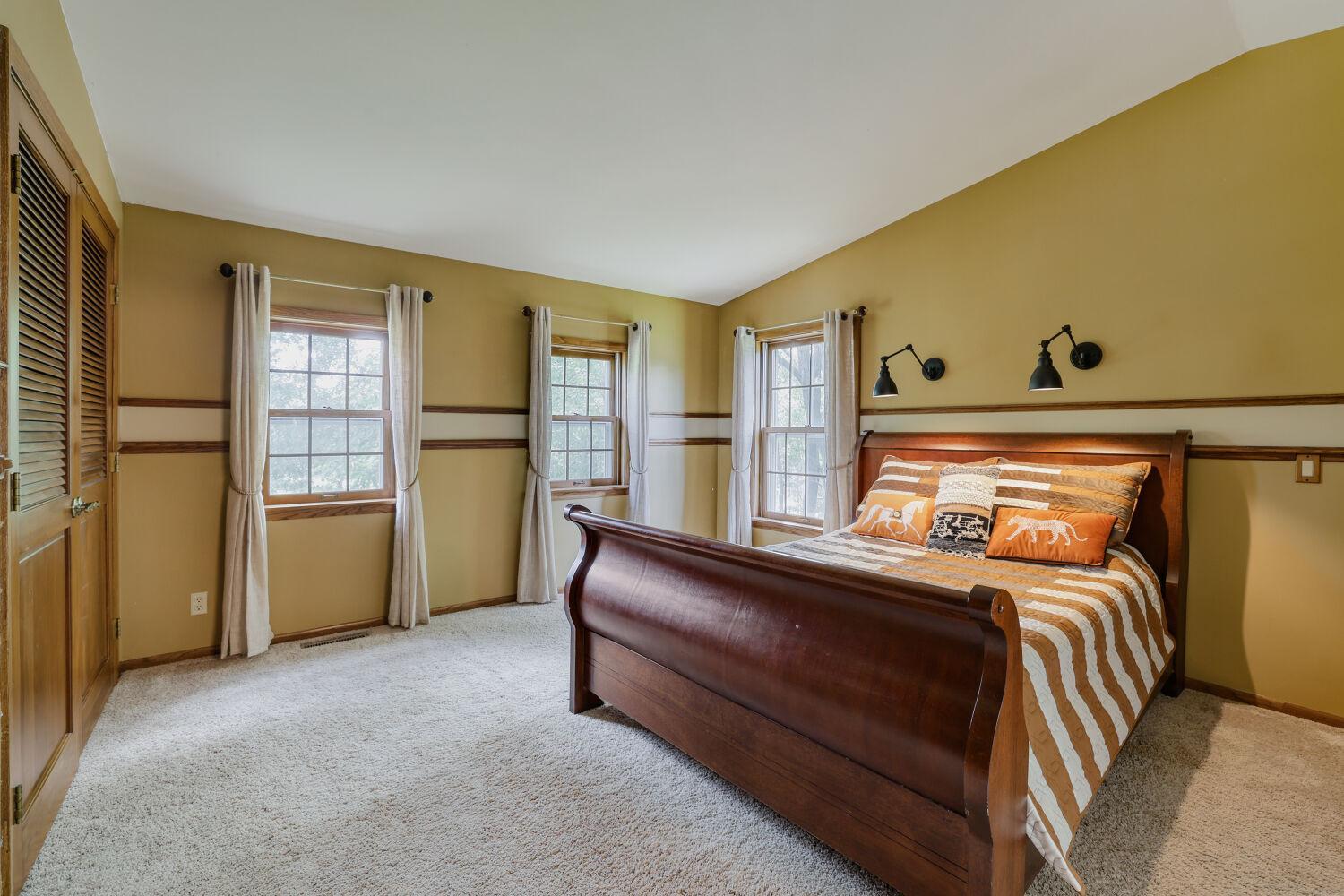 View of Residential at 211 Paisley Lane, Golden Valley MN 55422, Golden Valley (22 of 48) - Mike Wilen | Minnesota Team Real Estate