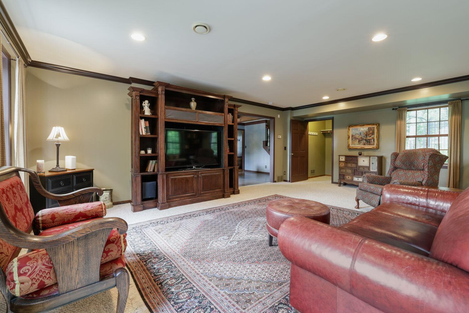 View of Residential at 211 Paisley Lane, Golden Valley MN 55422, Golden Valley (21 of 48) - Mike Wilen | Minnesota Team Real Estate