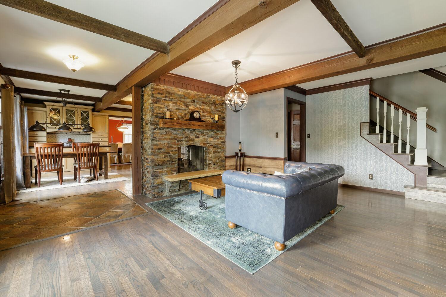 View of Residential at 211 Paisley Lane, Golden Valley MN 55422, Golden Valley (9 of 48) - Mike Wilen | Minnesota Team Real Estate